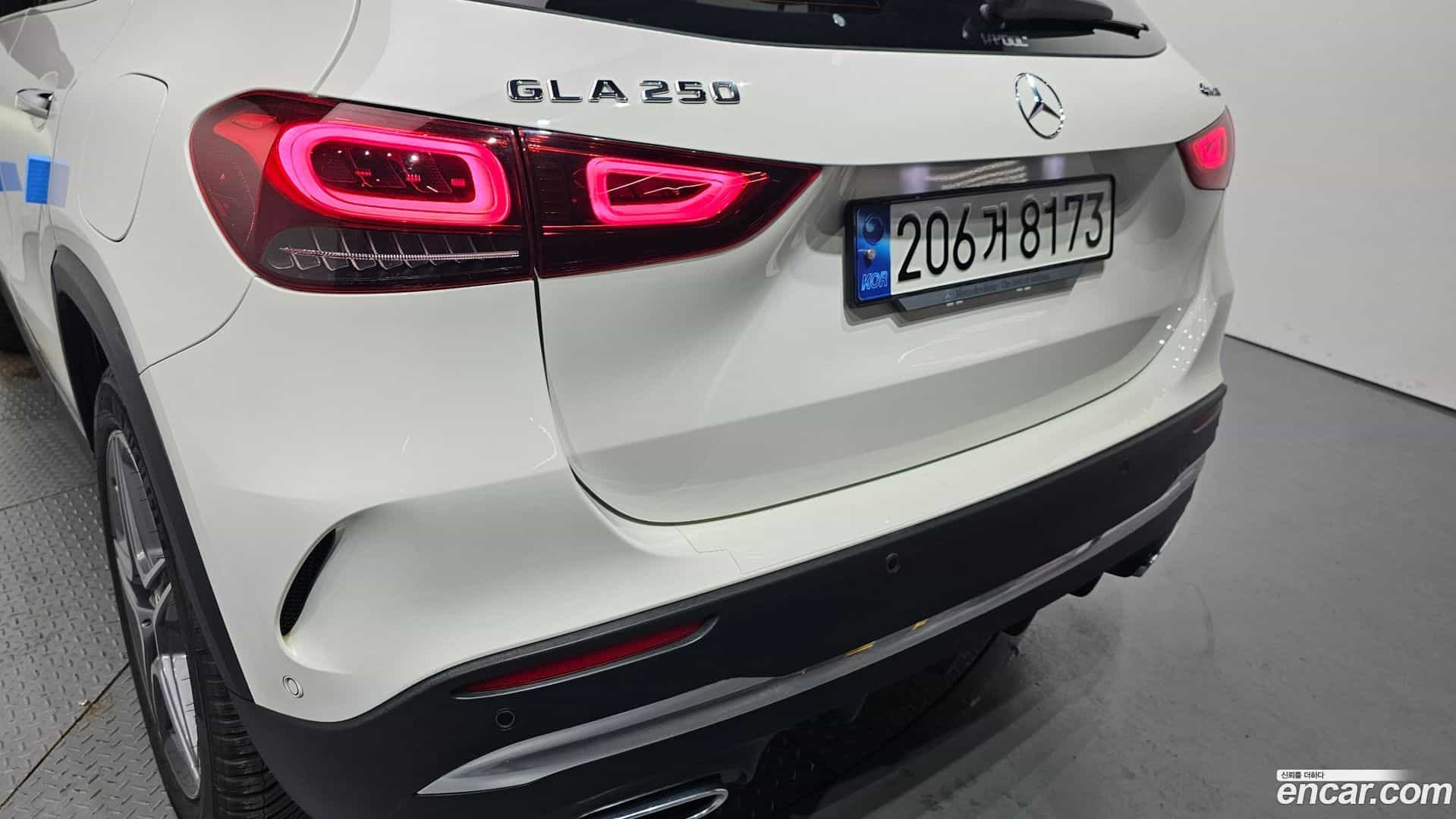 GLA-Class Mercedes-Benz 2022.11-OUTER-033