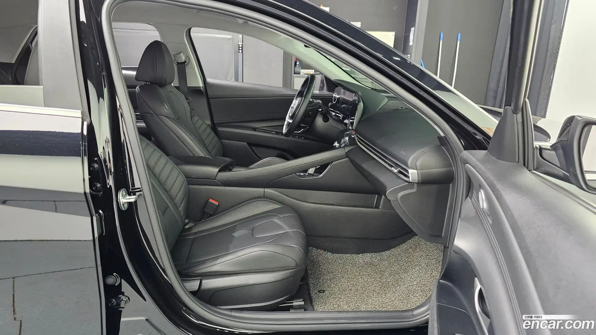 AVANTE Hyundai 2020.9-OPTION-016