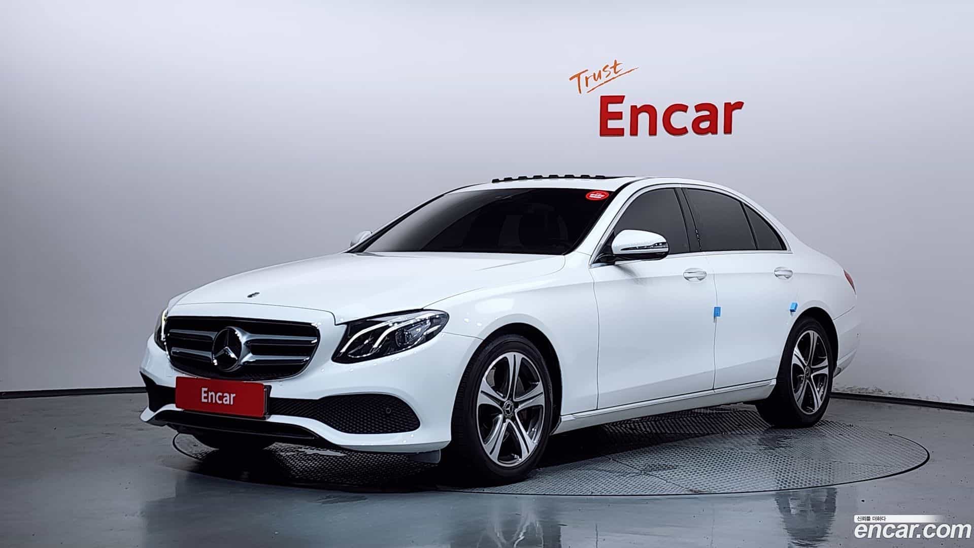 E-Class Mercedes-Benz 2019.2-OUTER-001