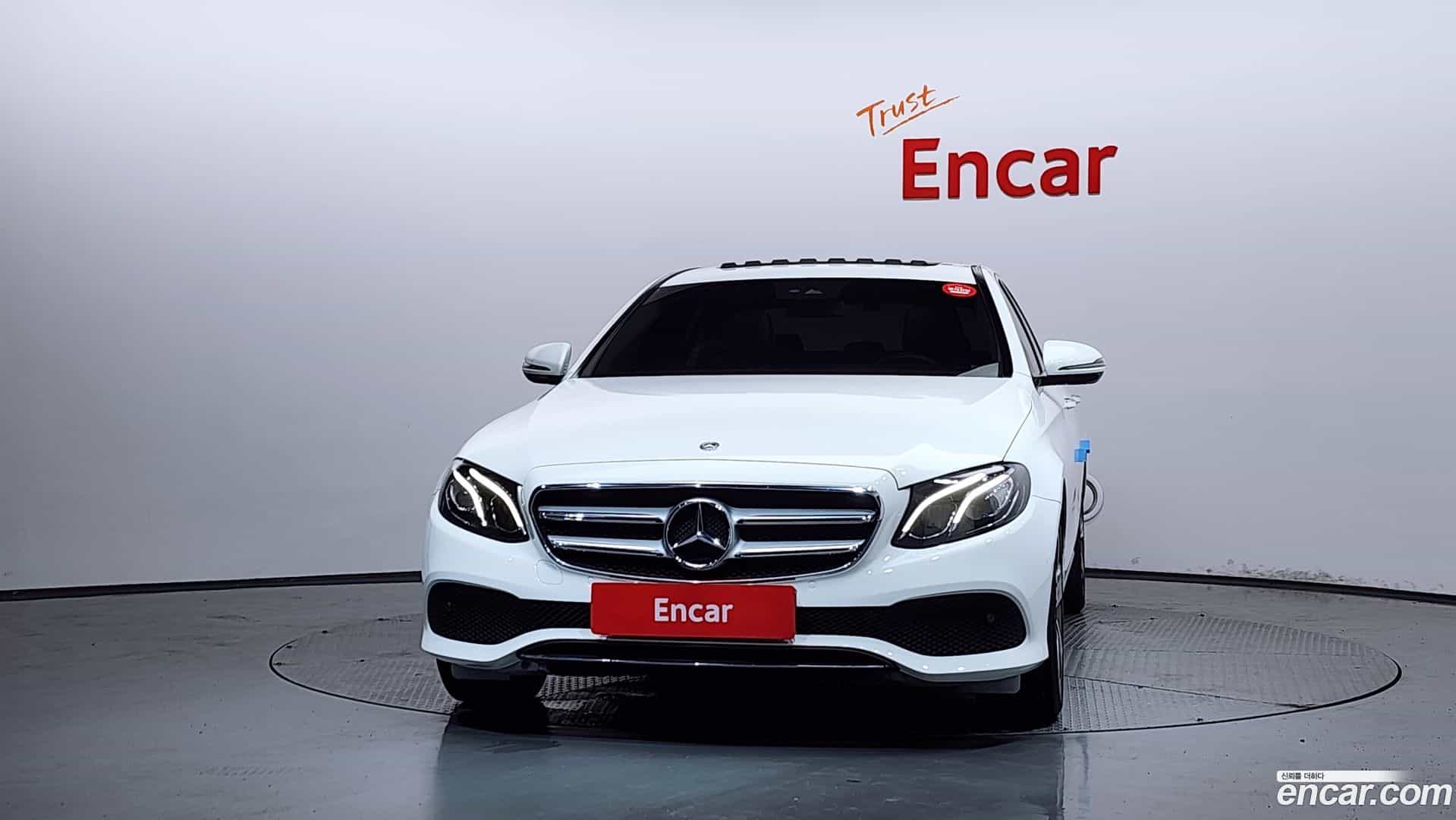 E-Class Mercedes-Benz 2019.2-OUTER-003