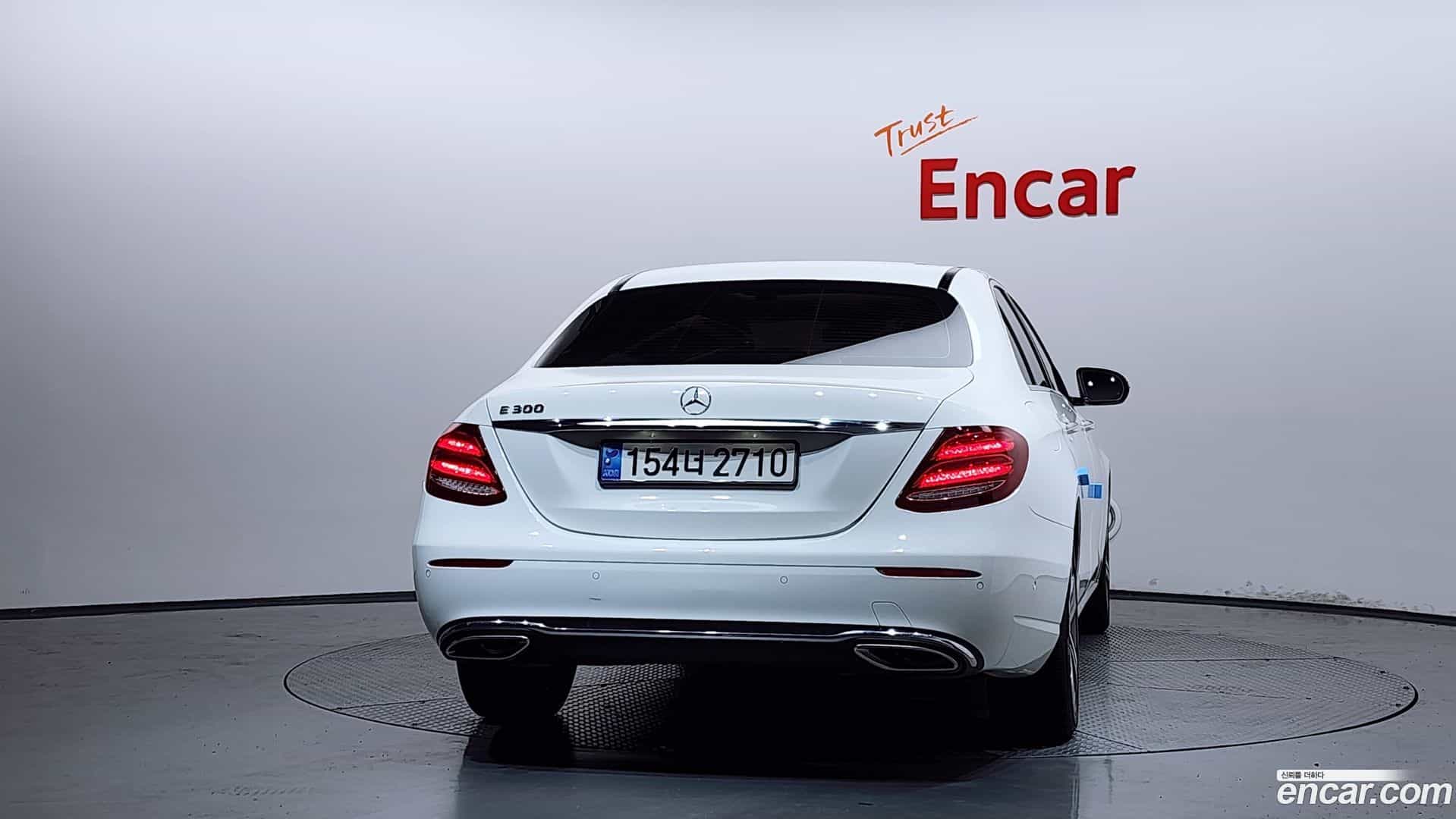 E-Class Mercedes-Benz 2019.2-OUTER-004