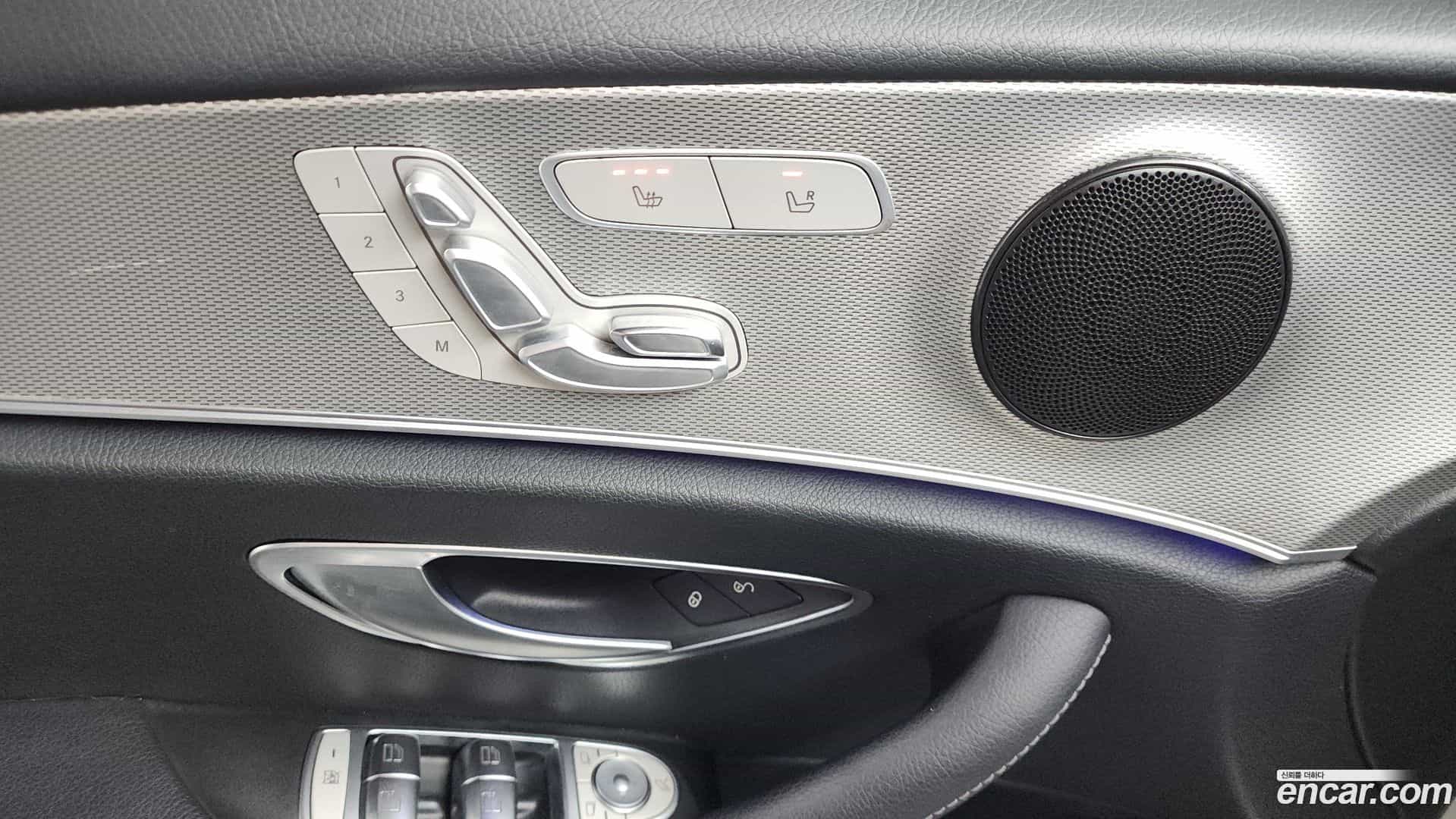 E-Class Mercedes-Benz 2019.2-OPTION-041