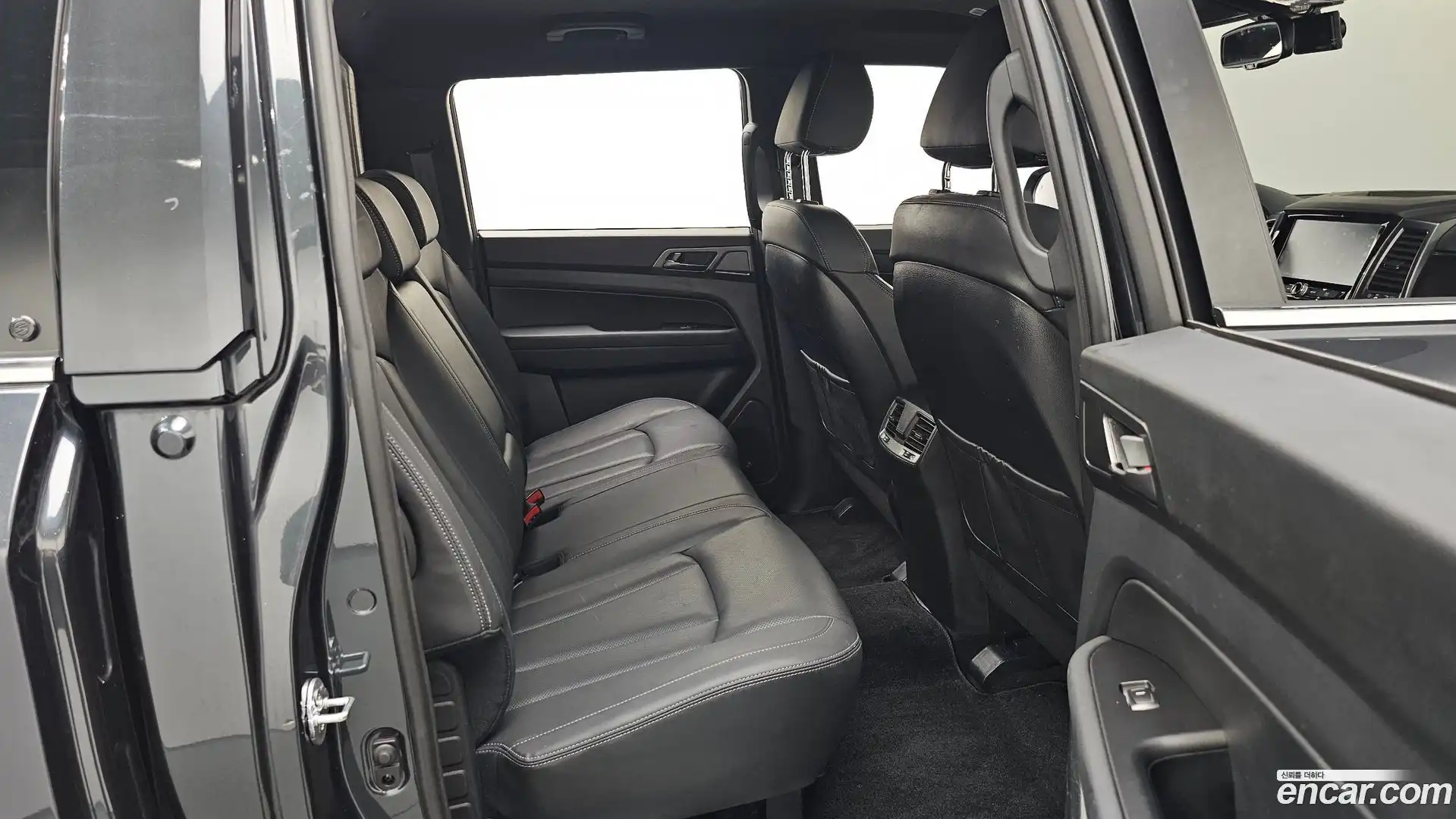 Rexton KG Mobility 2021.4-OPTION-016