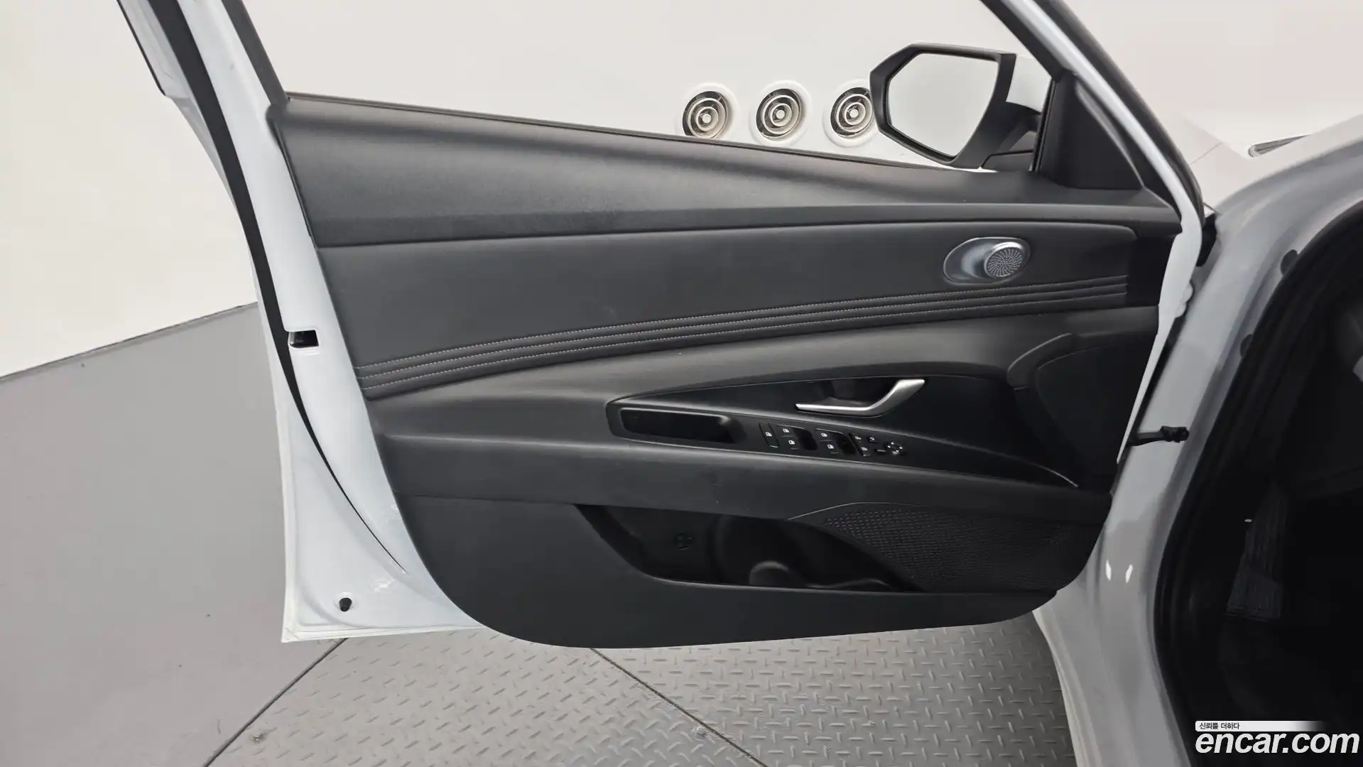 AVANTE Hyundai 2024.4-INNER-035