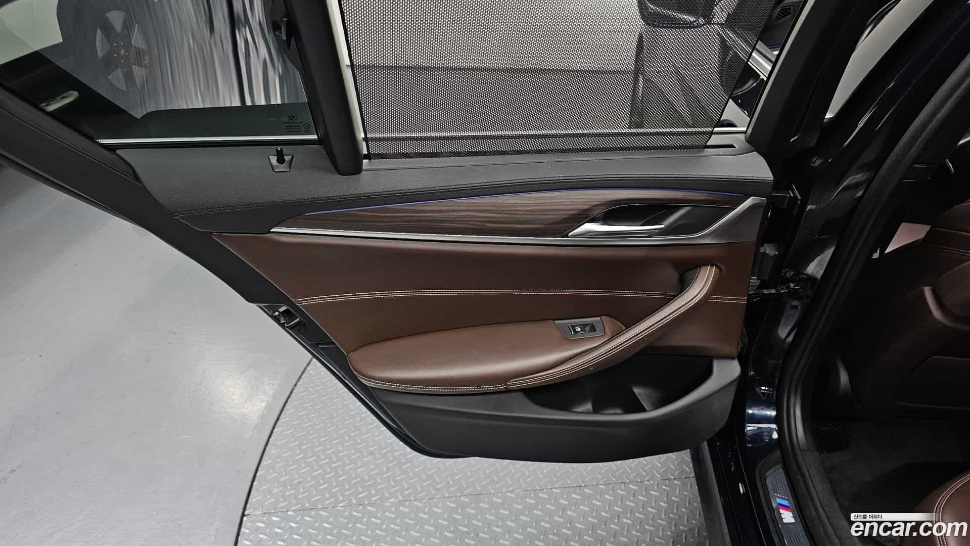 5-Series BMW 2017.10-INNER-035