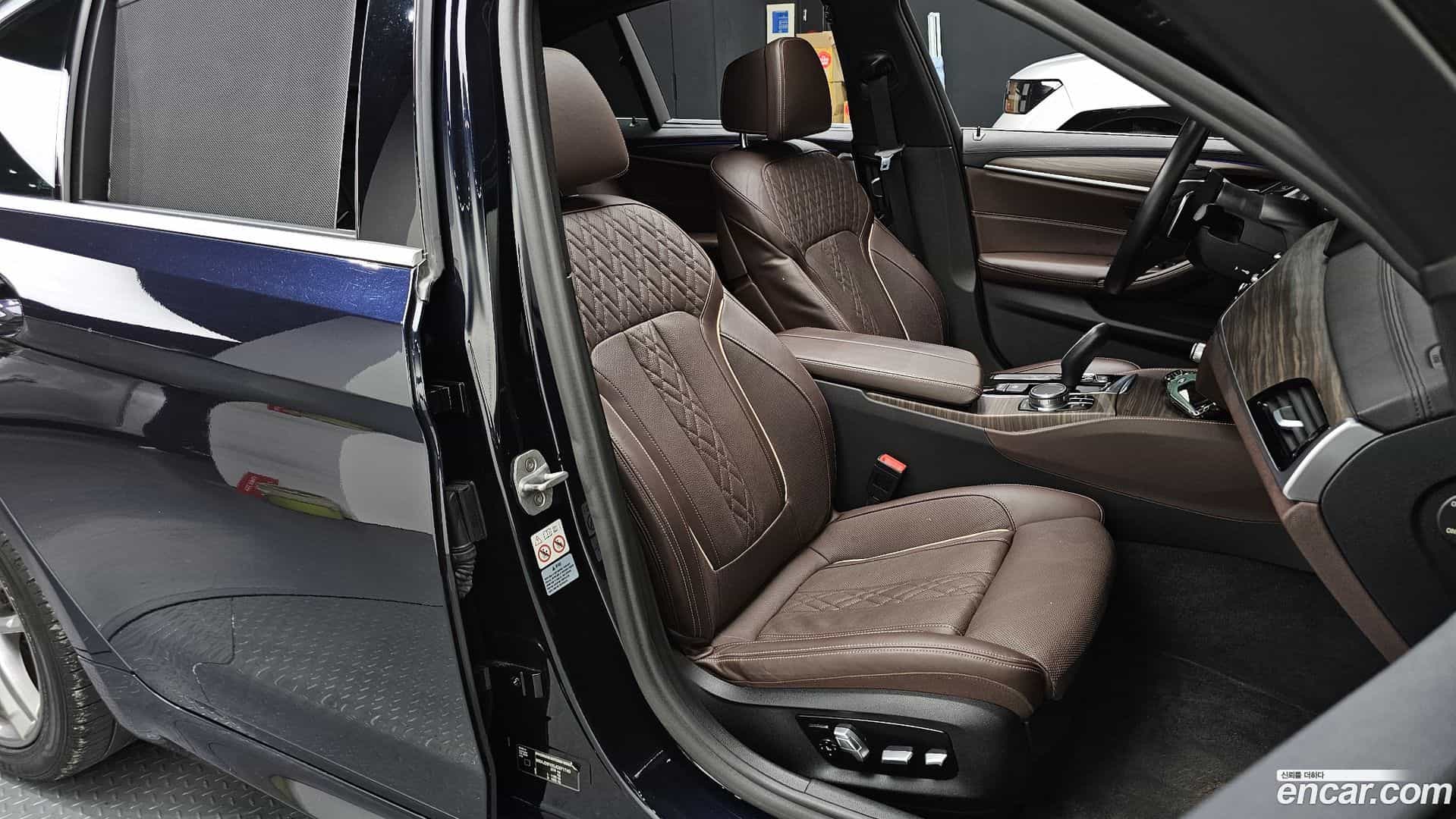 5-Series BMW 2017.10-INNER-036
