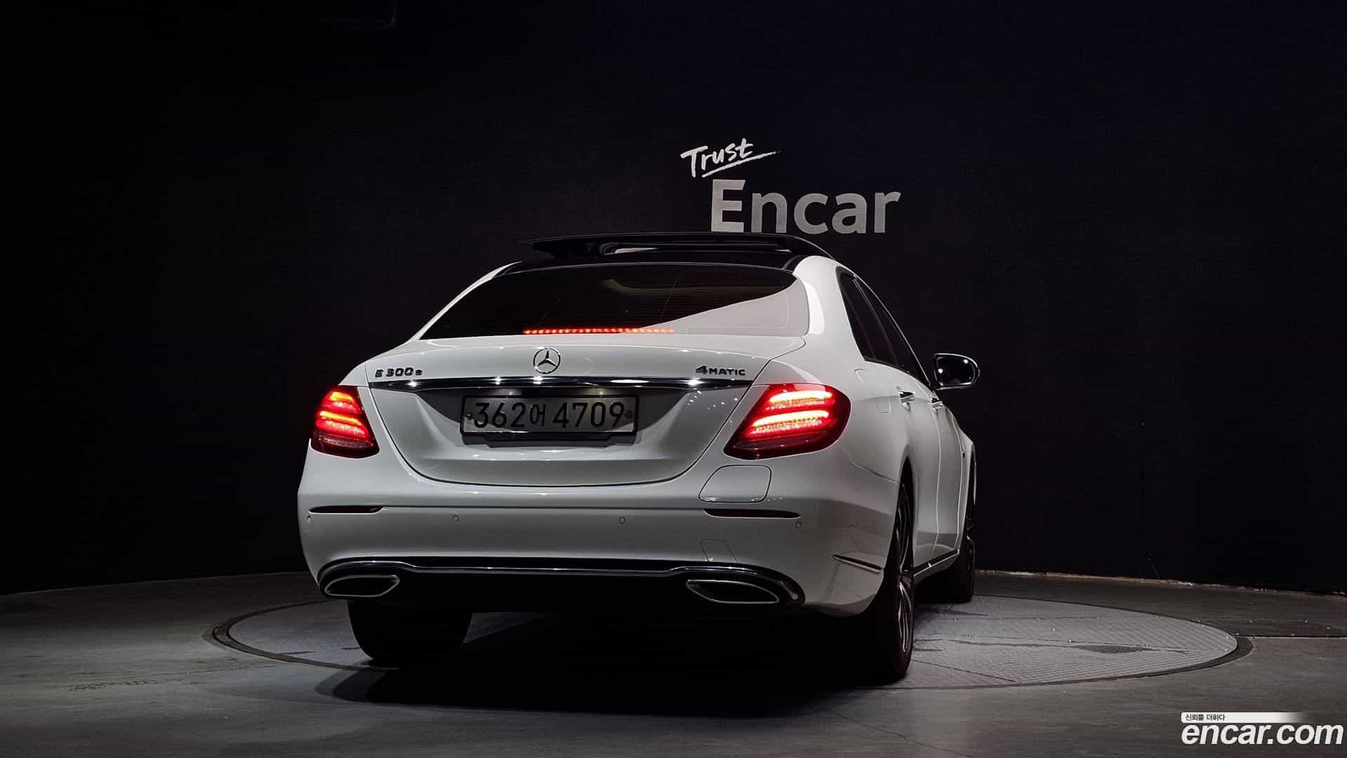 E-Class Mercedes-Benz 2019.11-OUTER-004