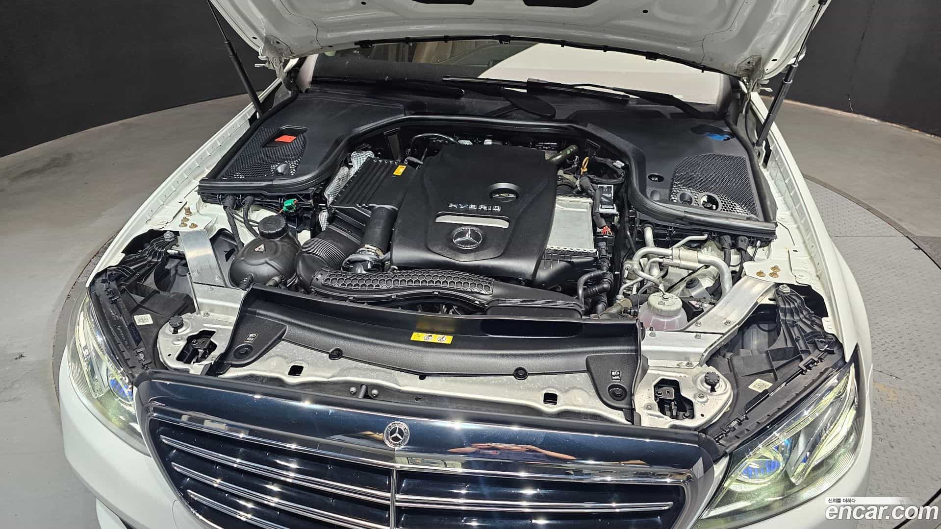 E-Class Mercedes-Benz 2019.11-OUTER-006