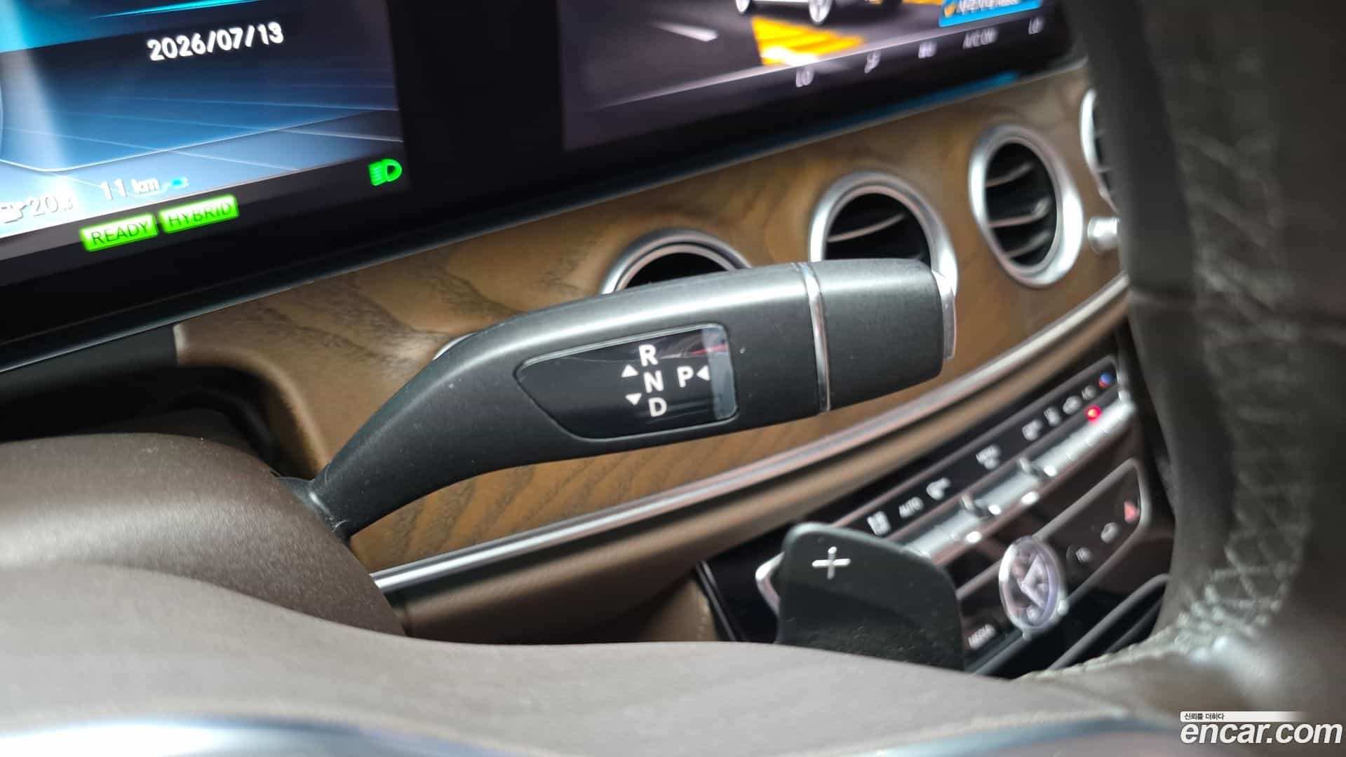 E-Class Mercedes-Benz 2019.11-INNER-009