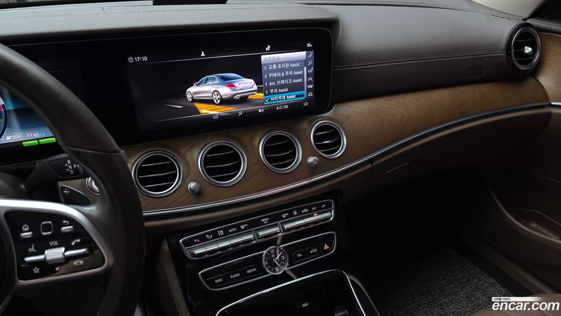 E-Class Mercedes-Benz 2019.11-OPTION-018