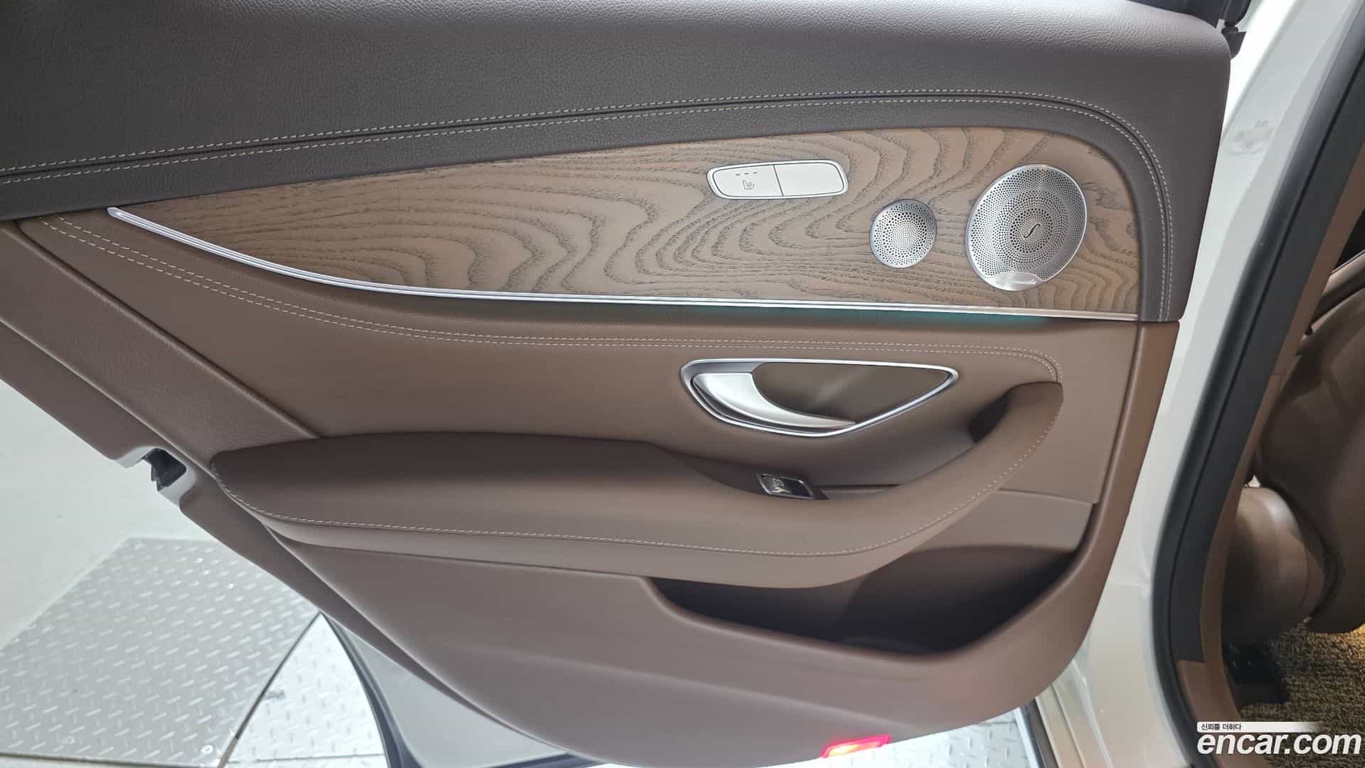 E-Class Mercedes-Benz 2019.11-INNER-035