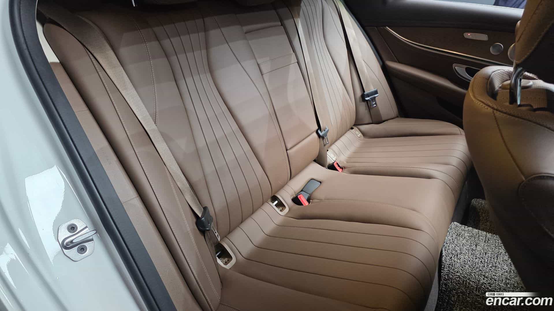 E-Class Mercedes-Benz 2019.11-INNER-036