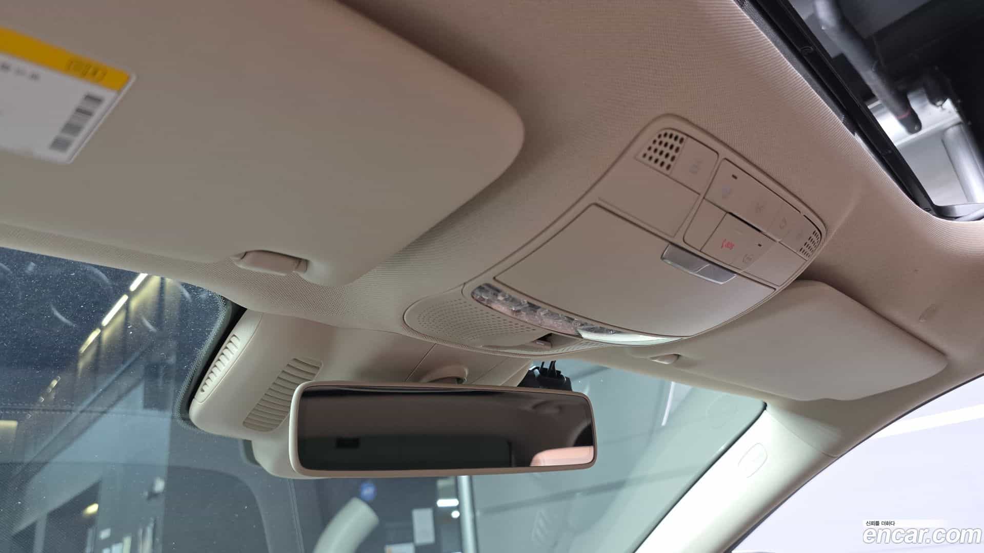 E-Class Mercedes-Benz 2019.11-OPTION-041