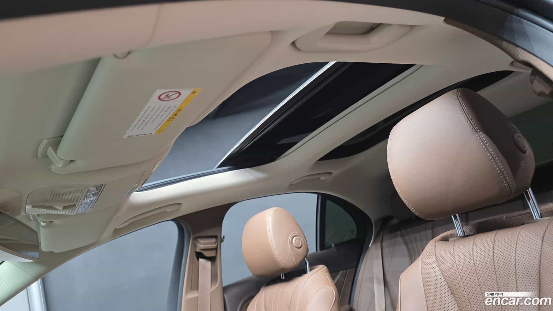 E-Class Mercedes-Benz 2019.11-OPTION-042
