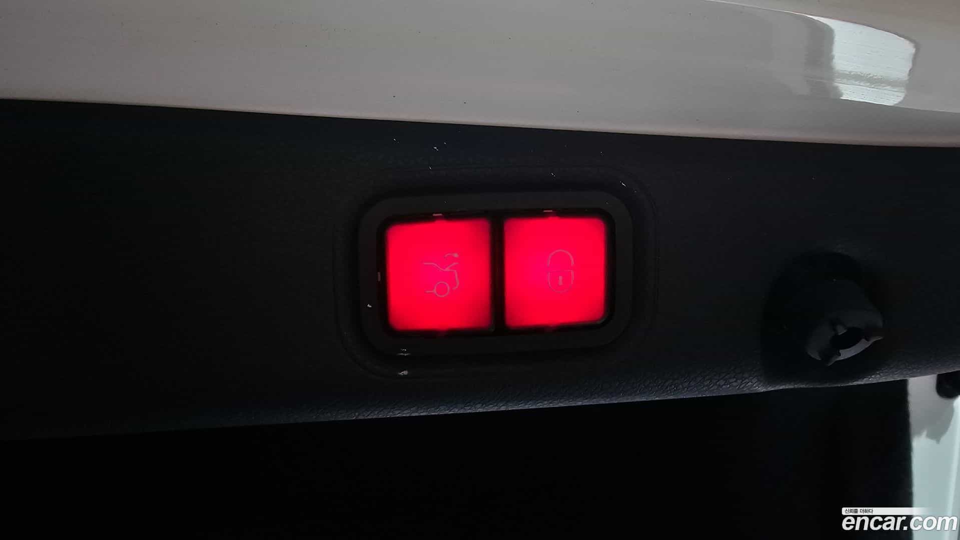 E-Class Mercedes-Benz 2019.11-OPTION-043