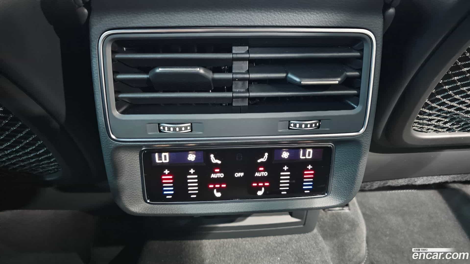 Q8 Audi 2021.5-OPTION-021
