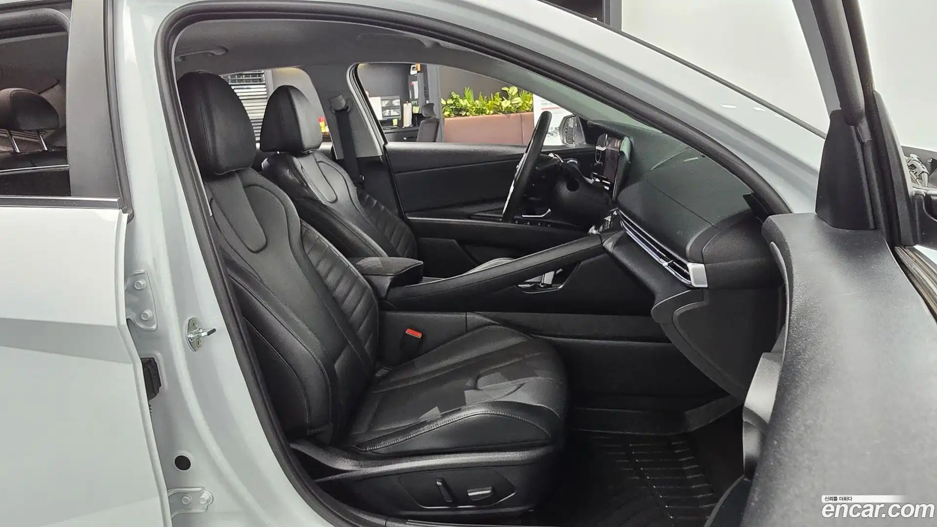AVANTE Hyundai 2022.7-INNER-036