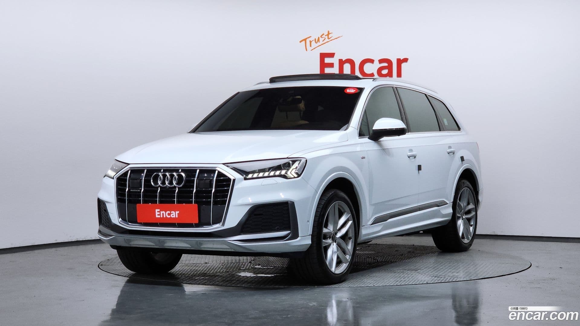 Main__Slider__Photo:Q7 Audi 2023.11-0