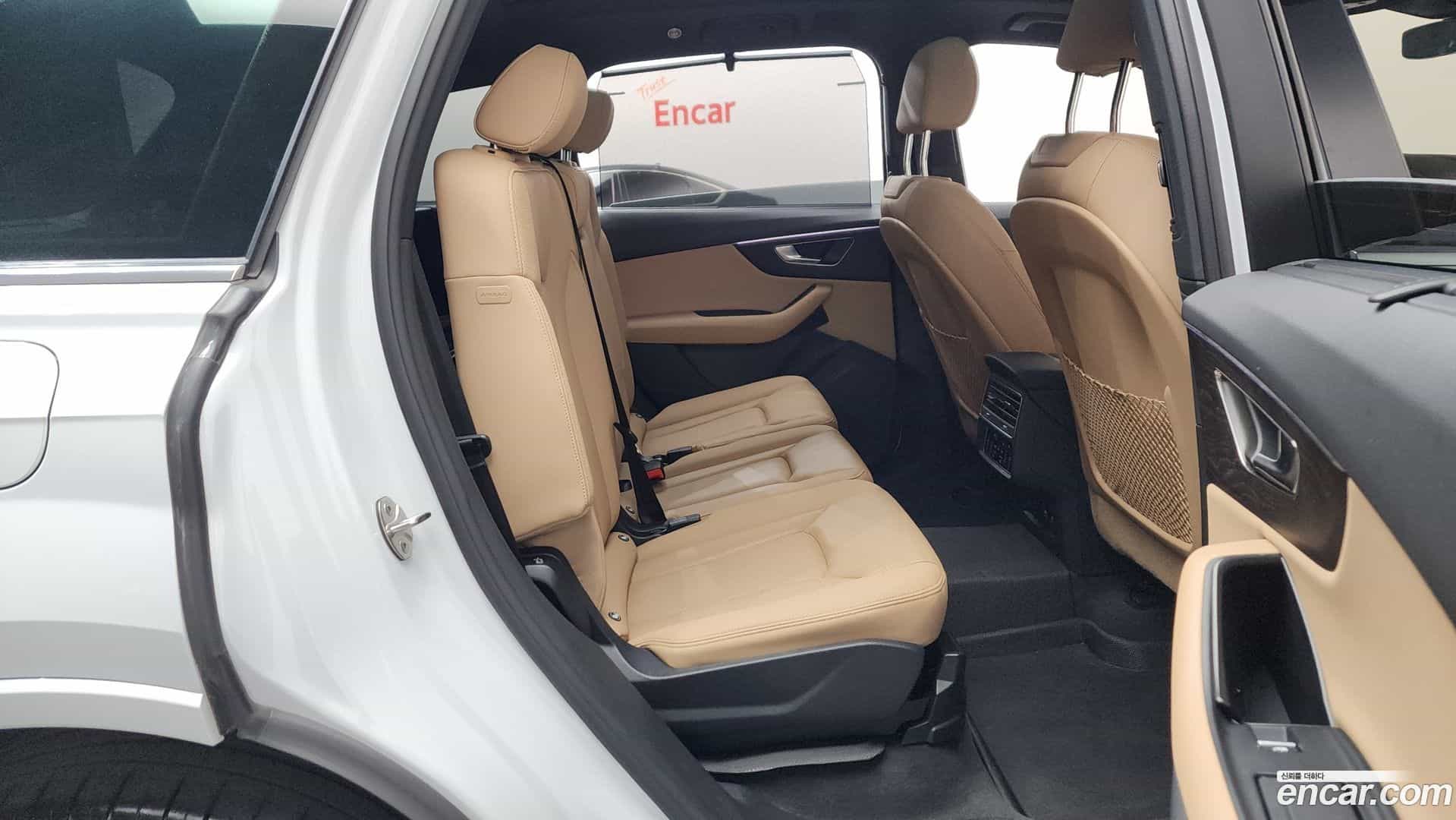 Q7 Audi 2023.11-OPTION-015