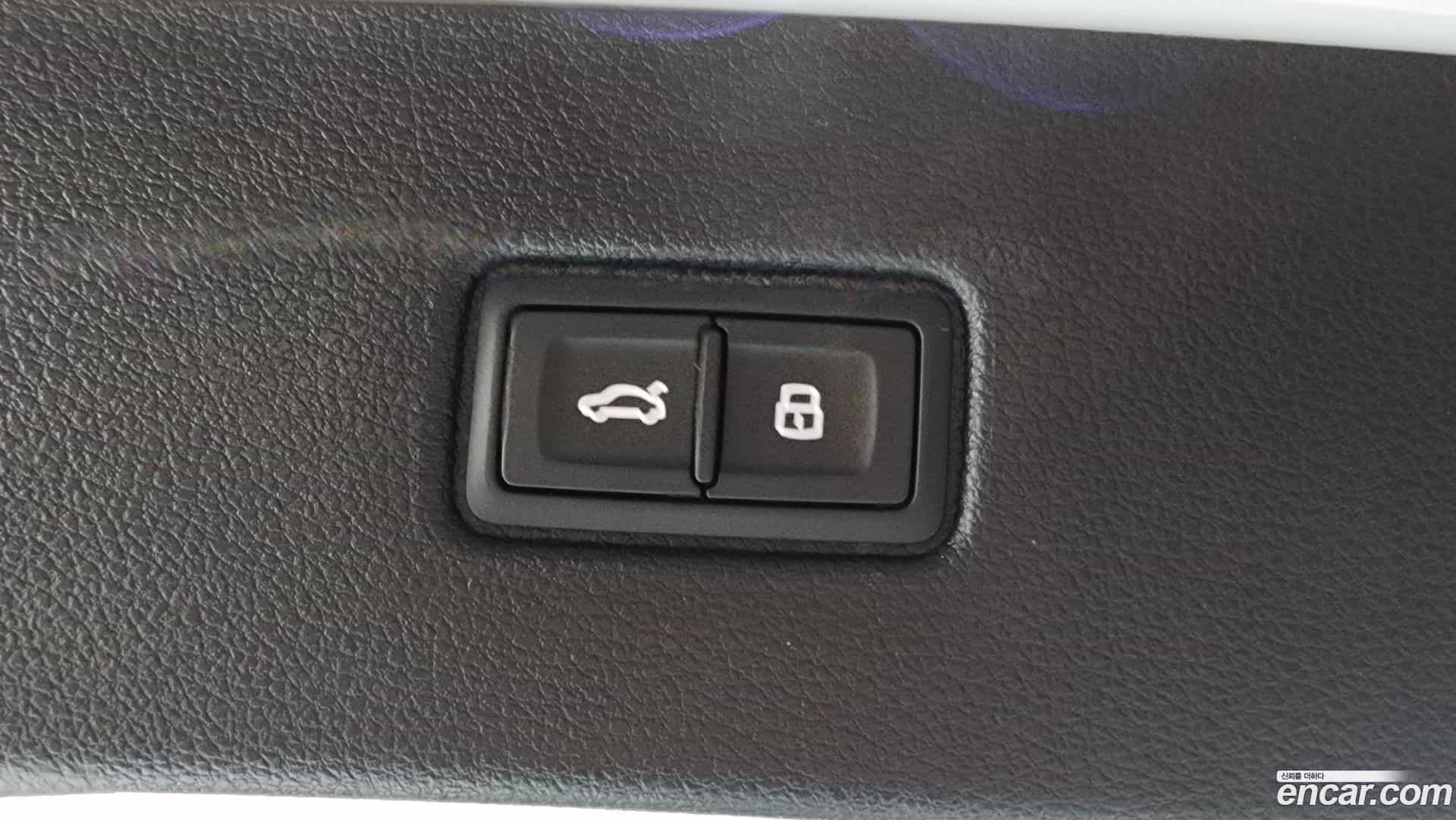 Q7 Audi 2023.11-OPTION-024