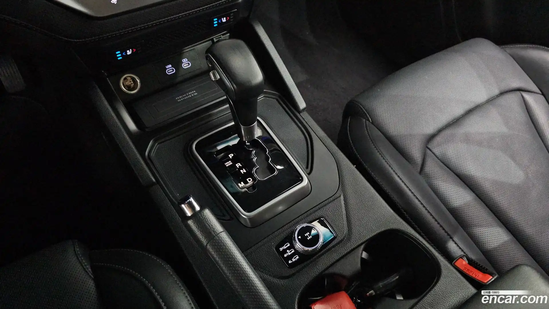 Rexton KG Mobility 2023.6-INNER-009
