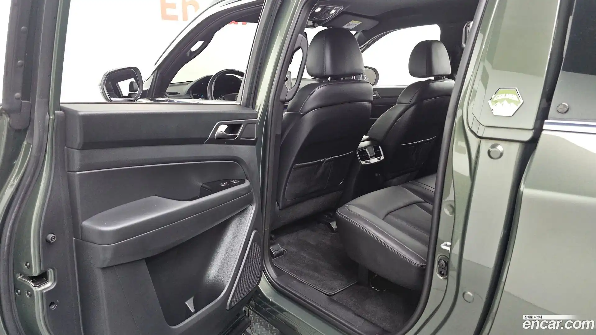 Rexton KG Mobility 2023.6-INNER-036