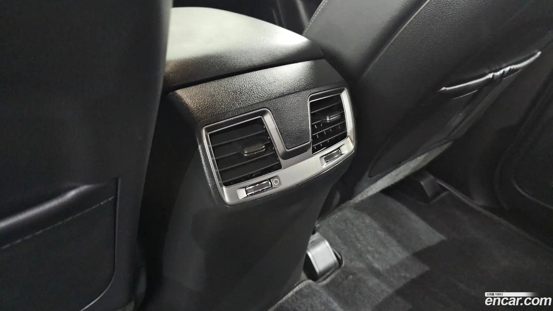 Rexton KG Mobility 2023.6-OPTION-044