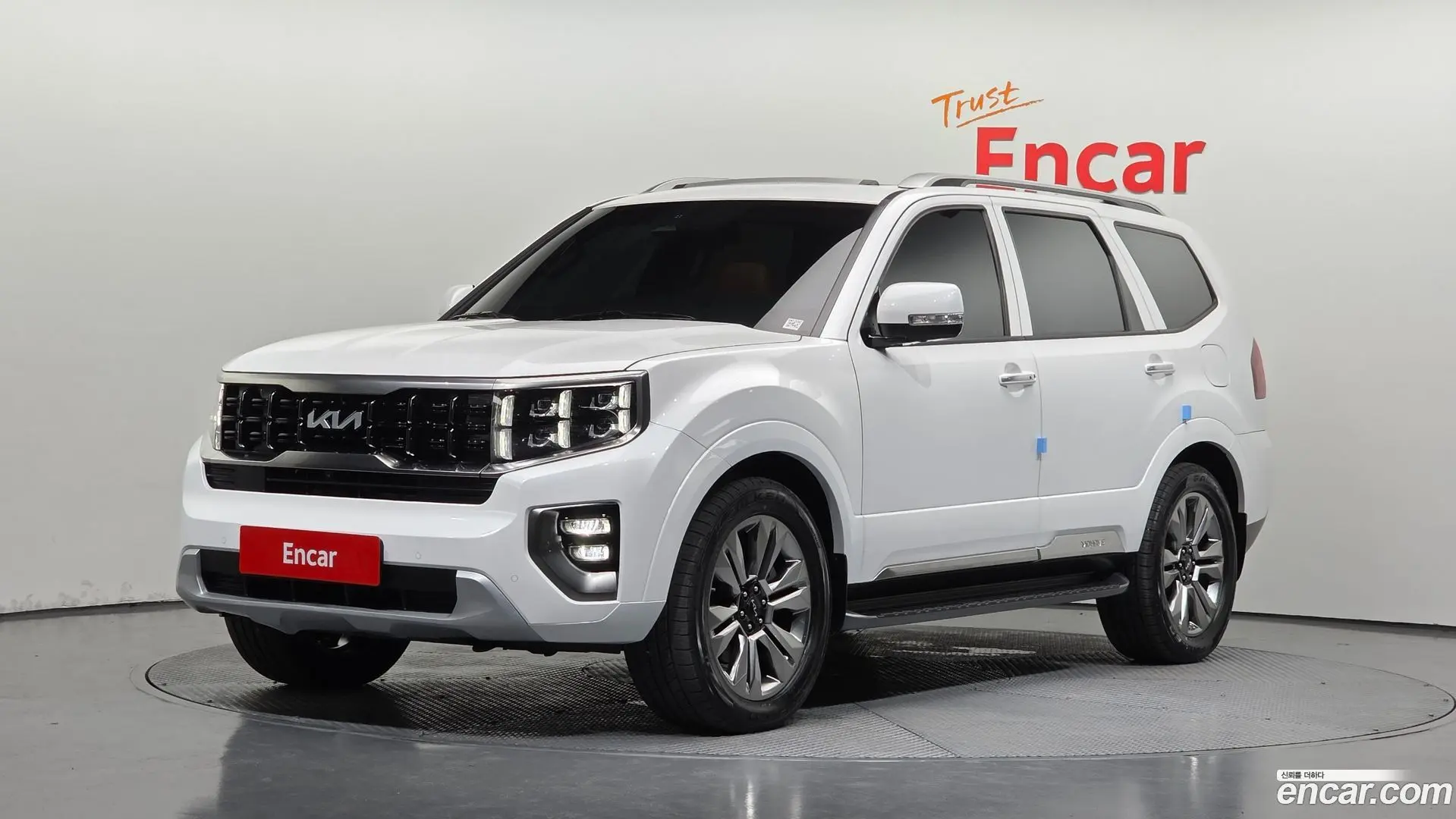 Main__Slider__Photo:Mohave Kia 2023.2-0