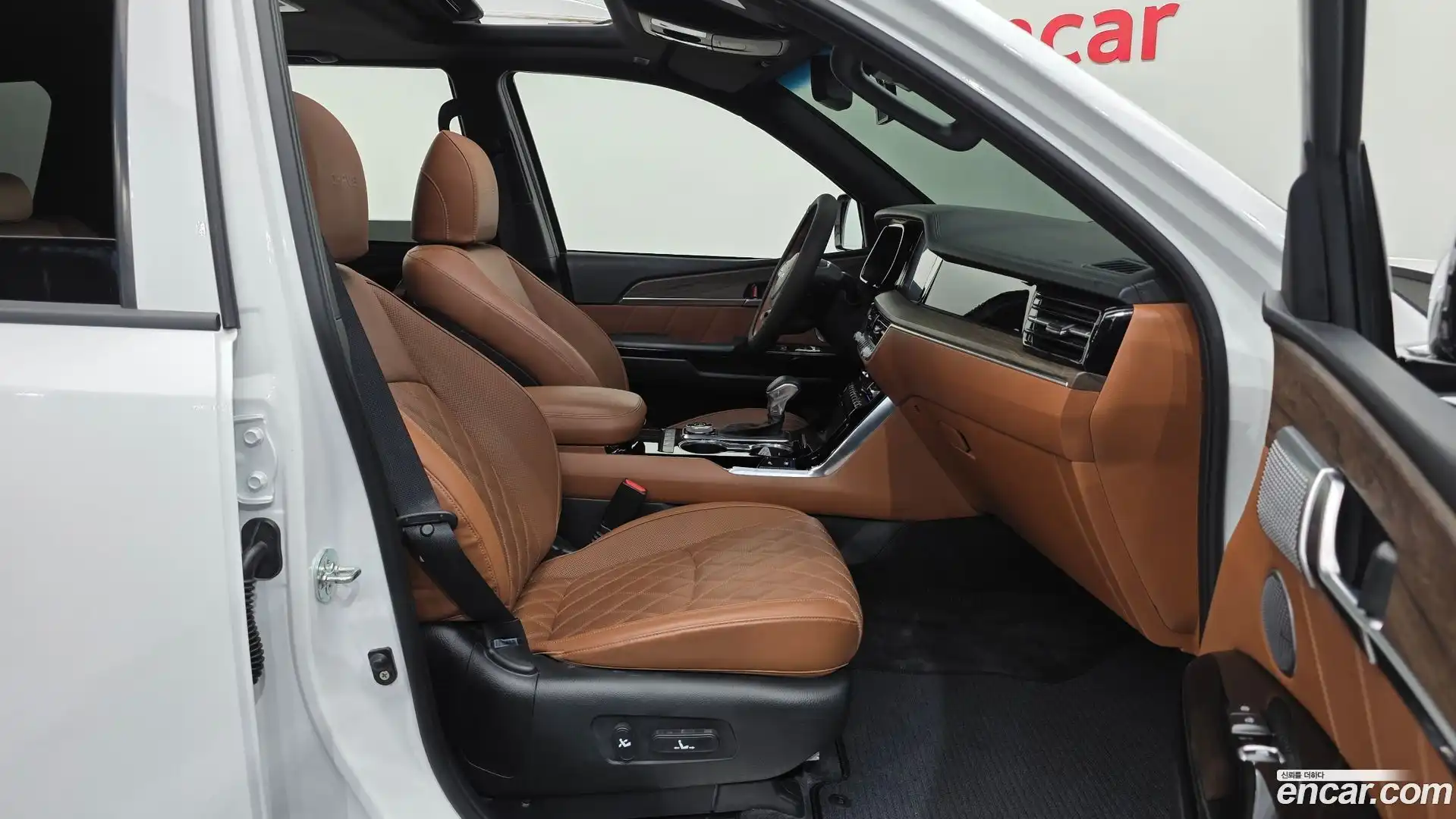 Mohave Kia 2023.2-INNER-010