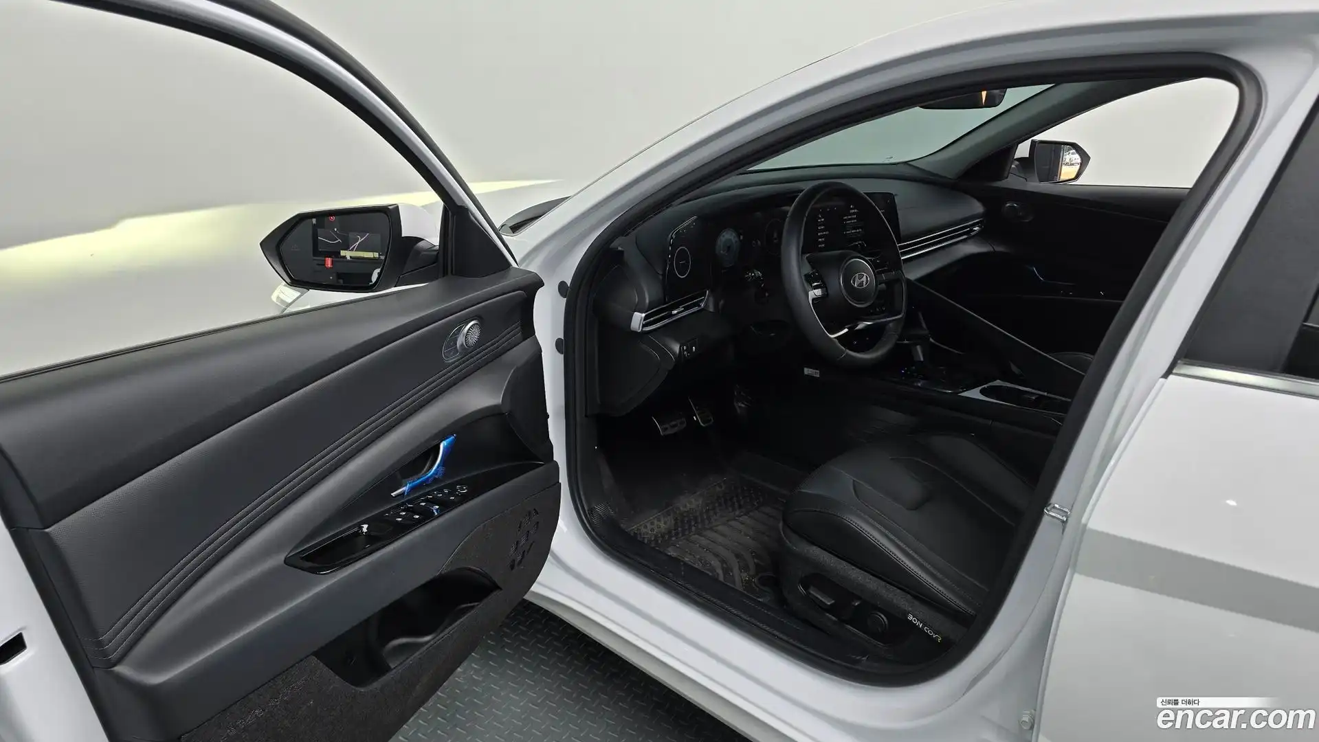 AVANTE Hyundai 2024.5-INNER-010