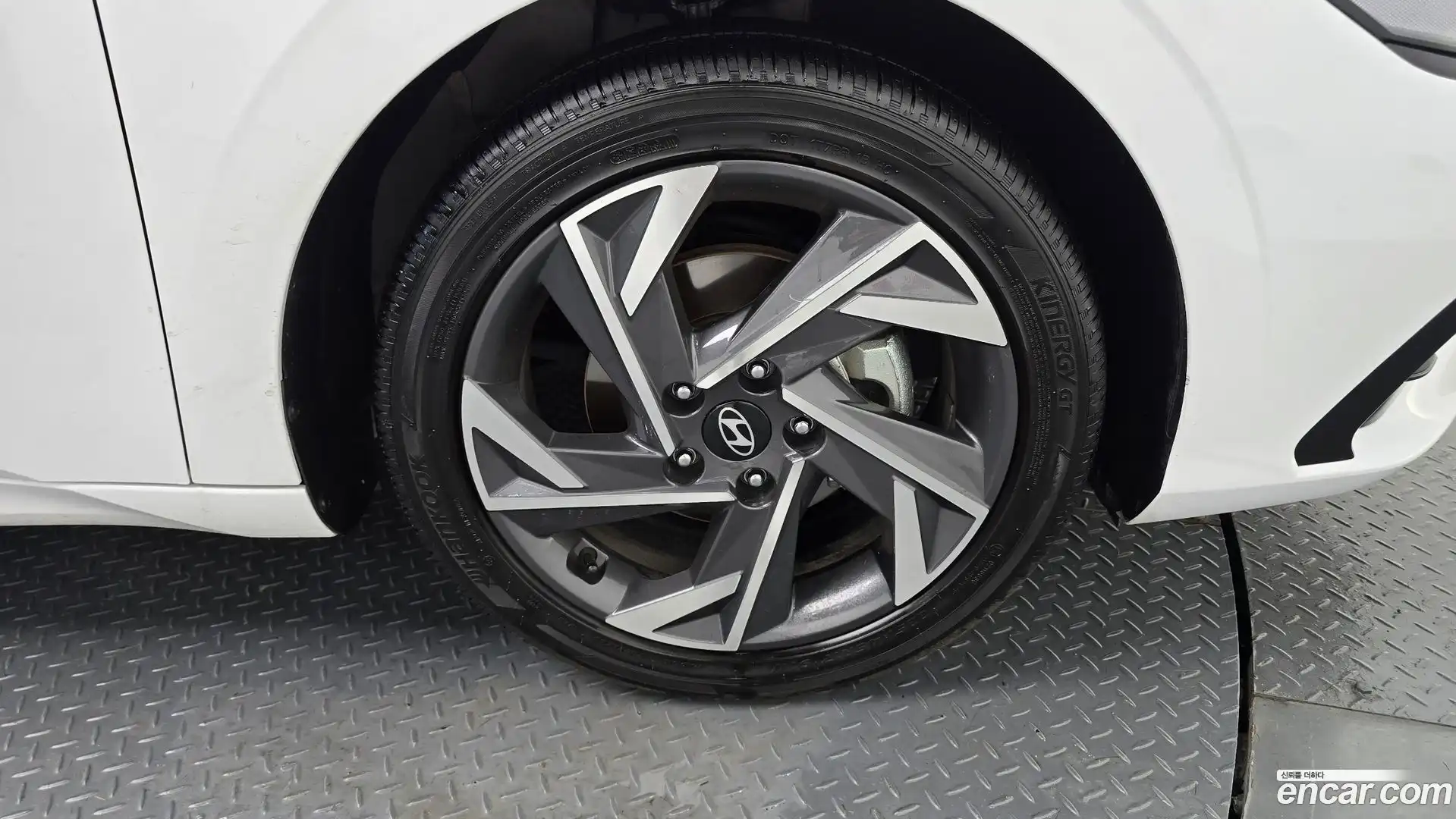 AVANTE Hyundai 2024.5-OUTER-031