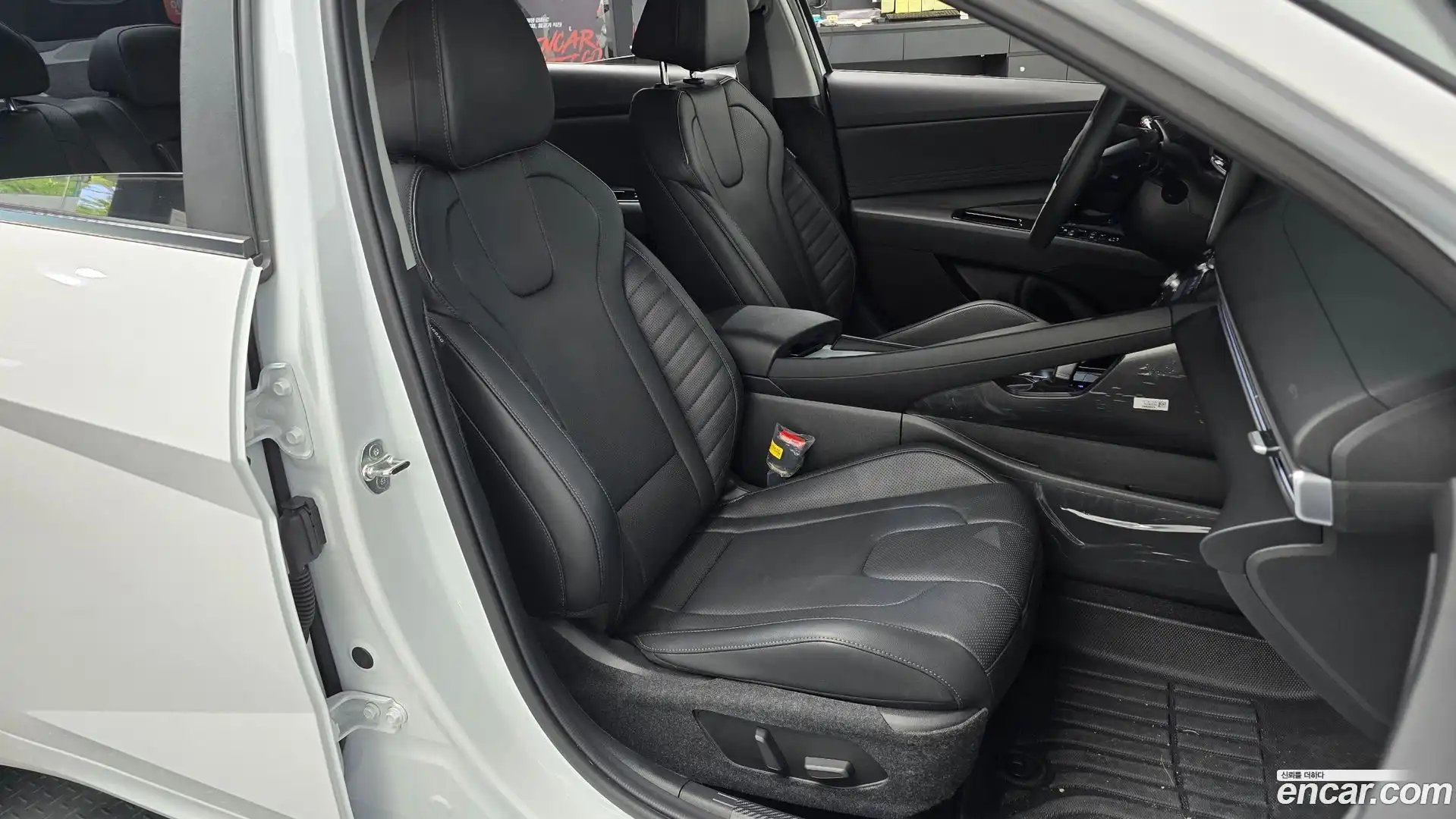 AVANTE Hyundai 2024.5-INNER-036