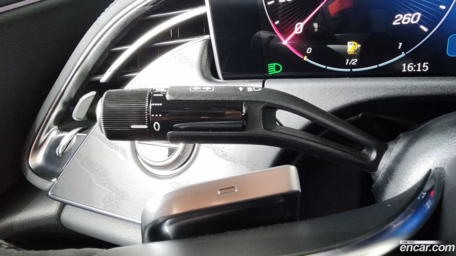 E-Class Mercedes-Benz 2025.10-OPTION-049