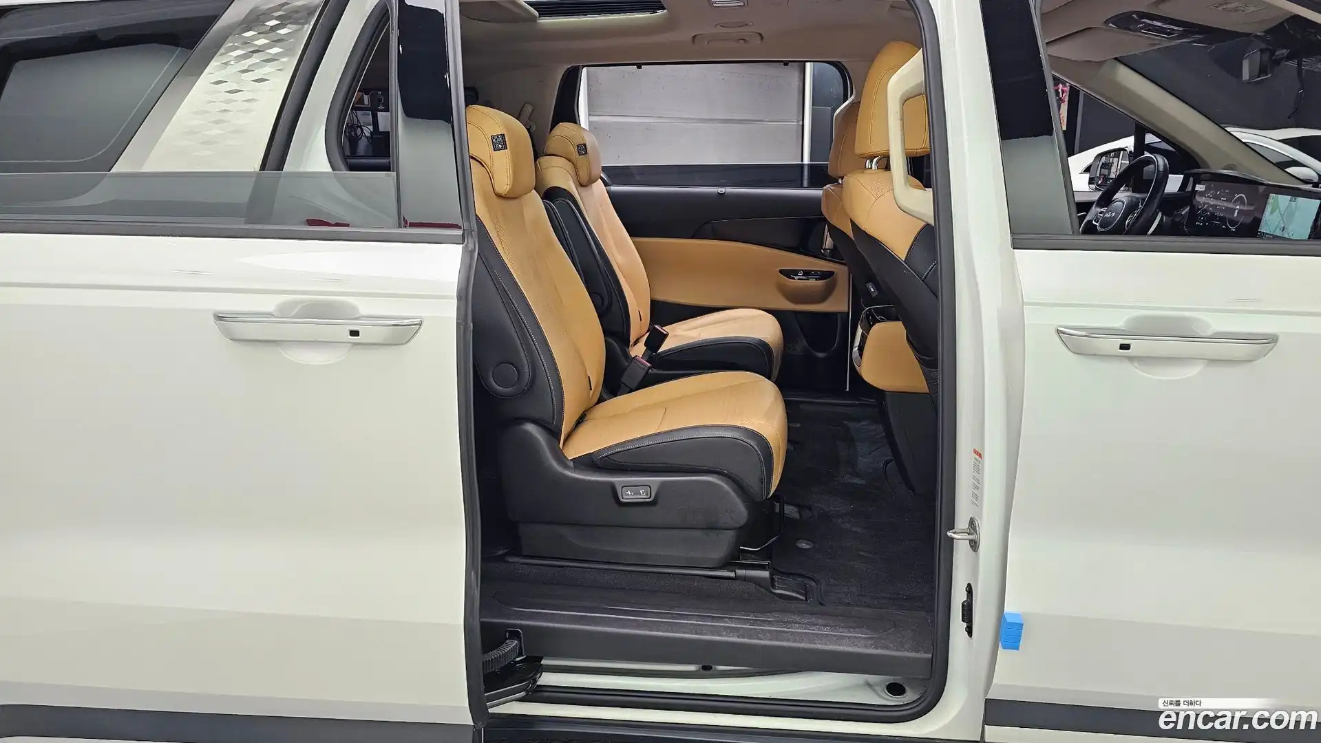 Canival Kia 2022.9-OPTION-016