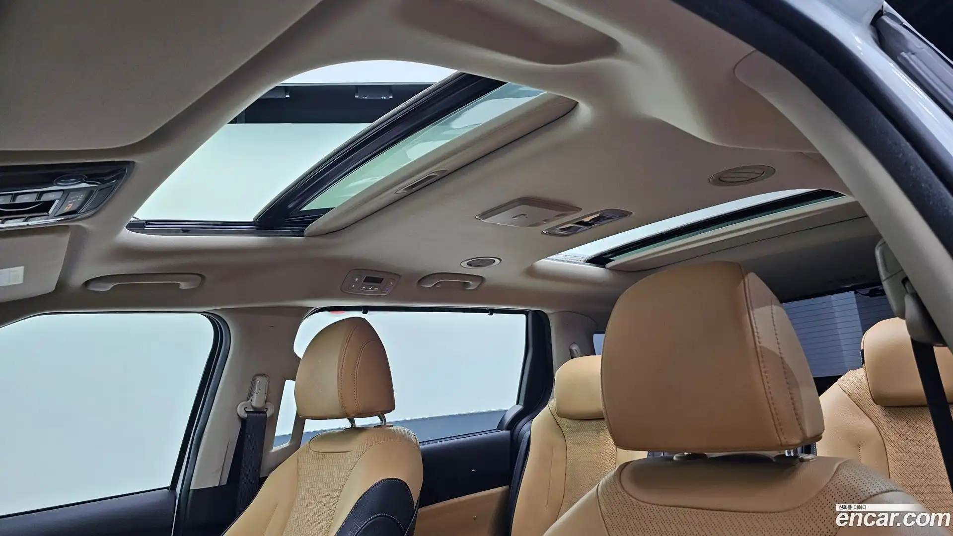 Canival Kia 2022.9-OPTION-023