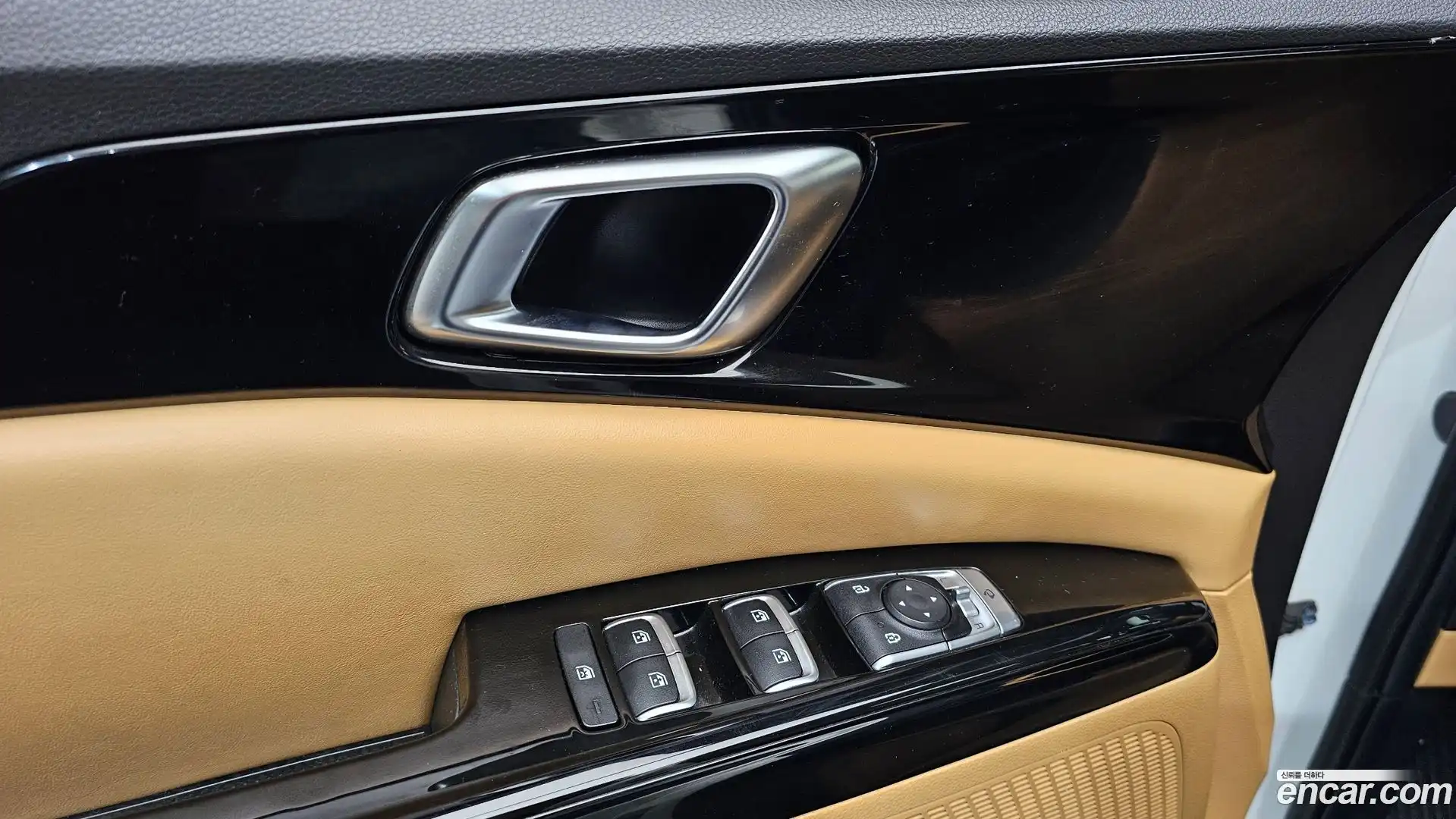 Canival Kia 2022.9-OPTION-042