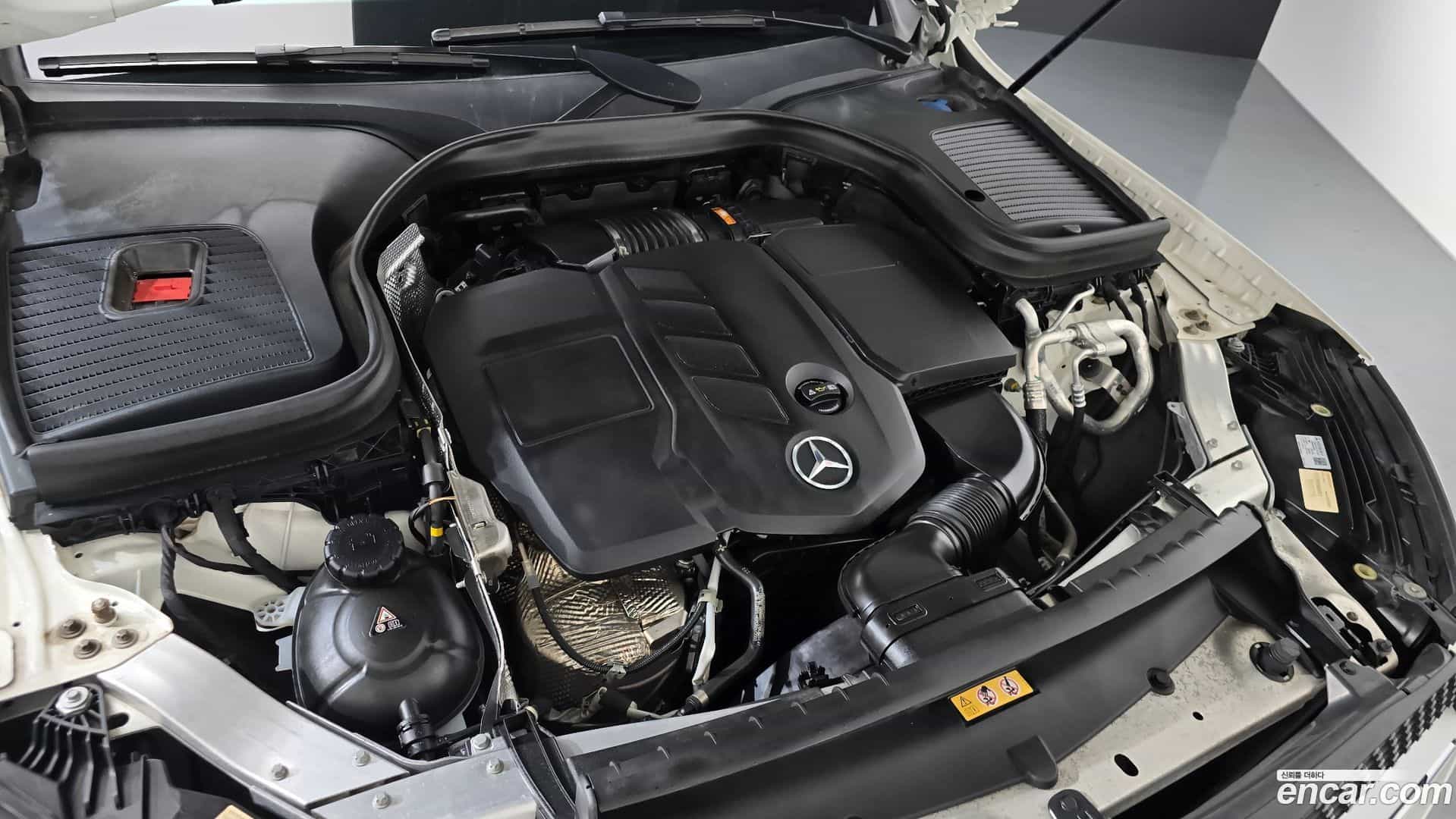 GLC-Class Mercedes-Benz 2020.9-OUTER-006