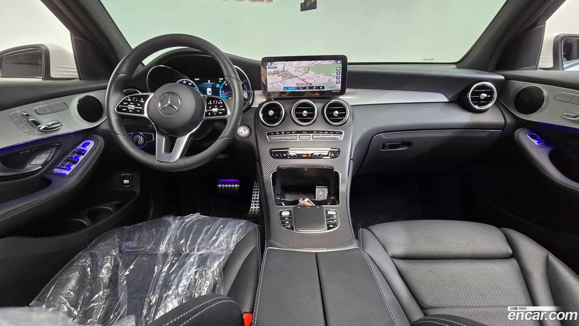 GLC-Class Mercedes-Benz 2020.9-INNER-007