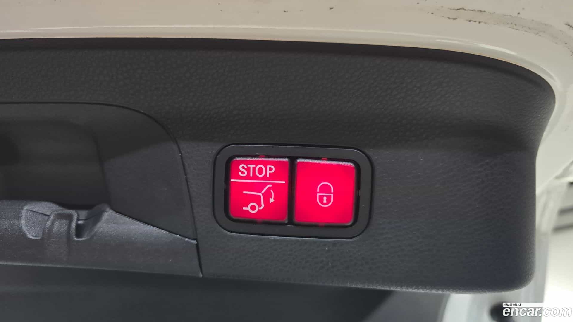 GLC-Class Mercedes-Benz 2020.9-OPTION-023