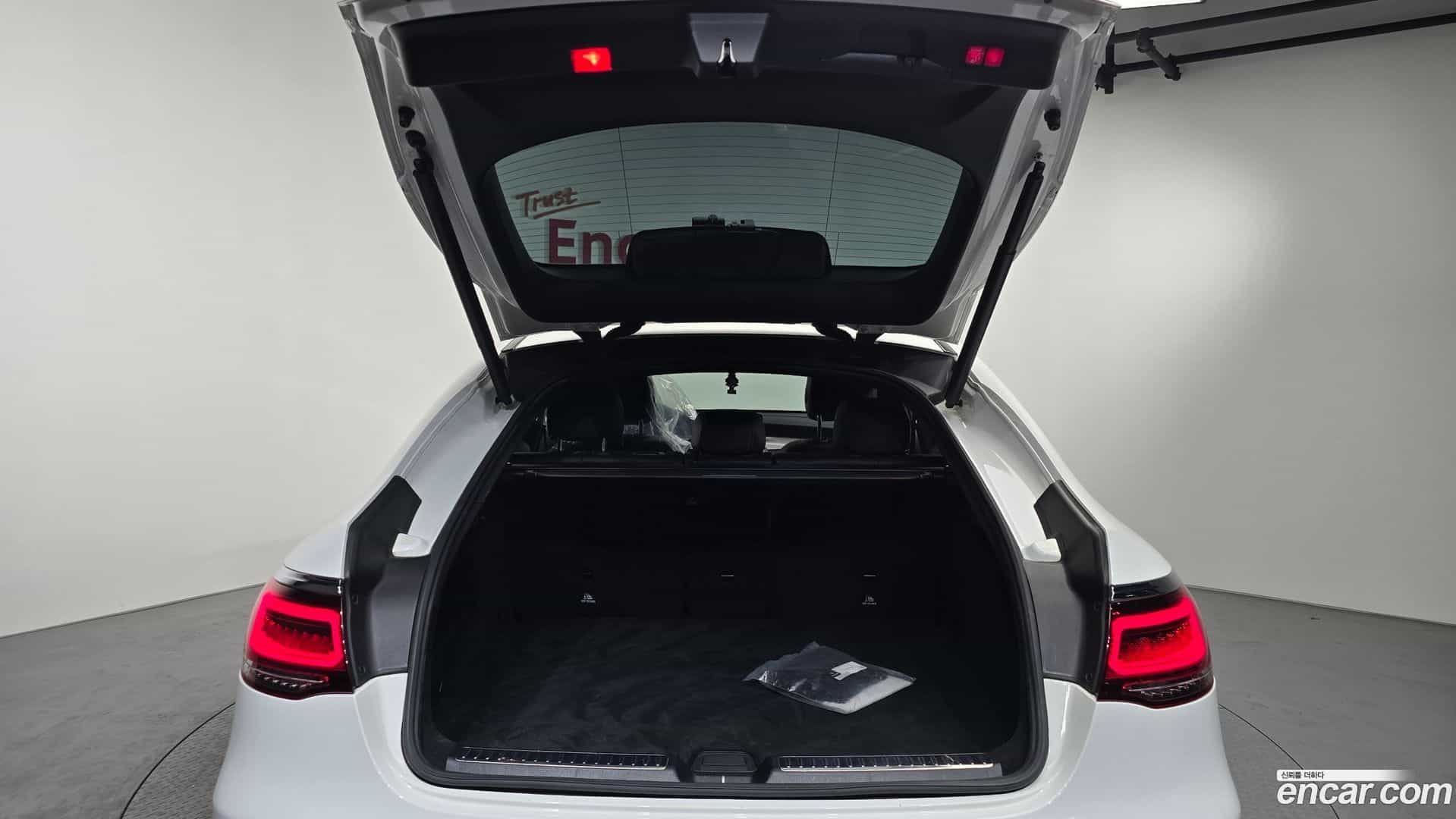 GLC-Class Mercedes-Benz 2020.9-OPTION-024