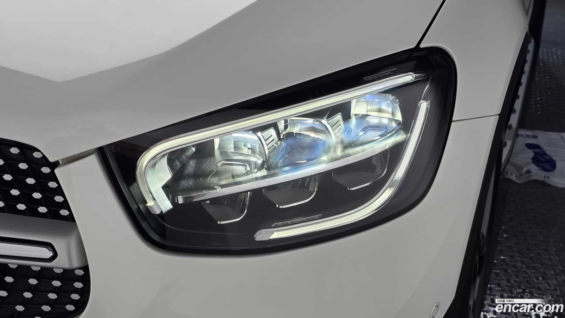 GLC-Class Mercedes-Benz 2020.9-OUTER-032