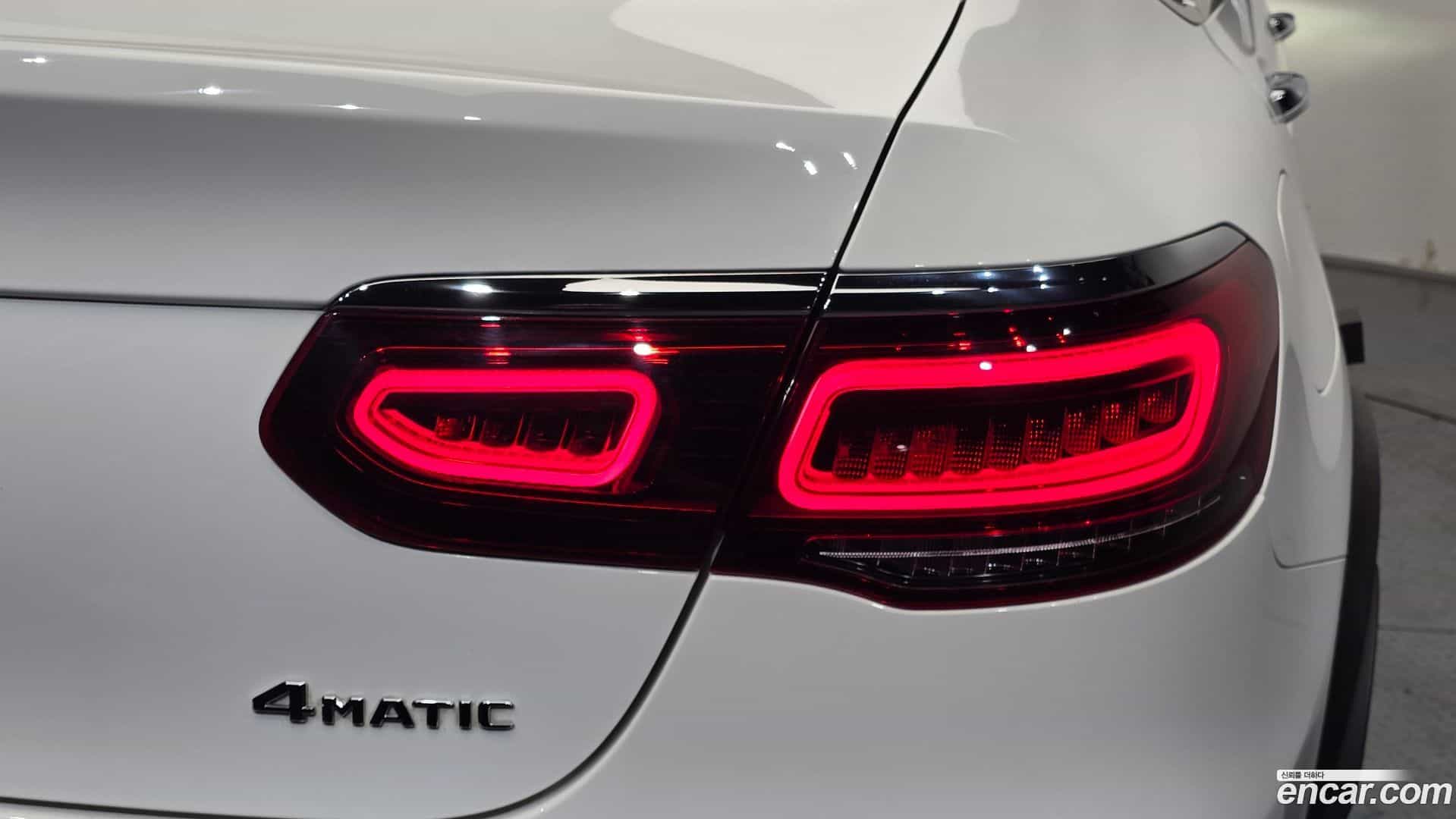 GLC-Class Mercedes-Benz 2020.9-OUTER-033