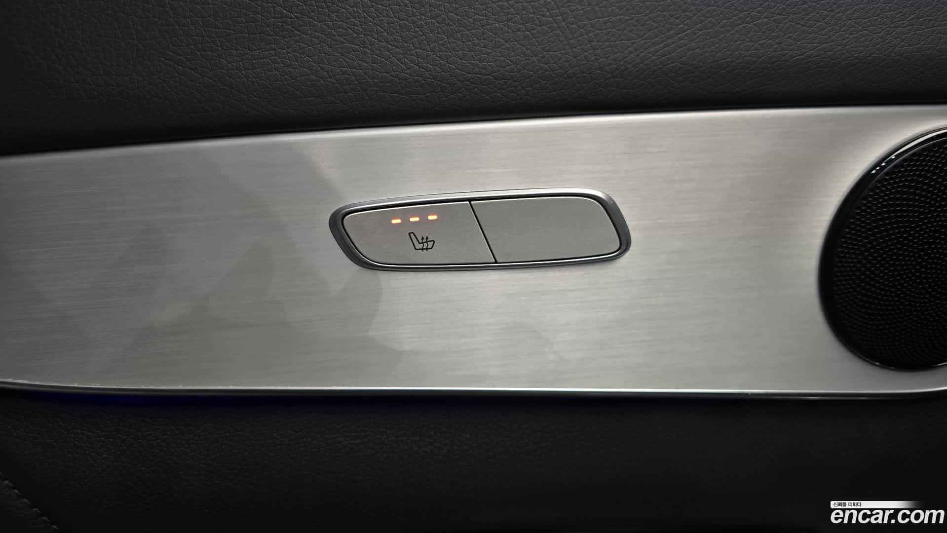 GLC-Class Mercedes-Benz 2020.9-OPTION-043