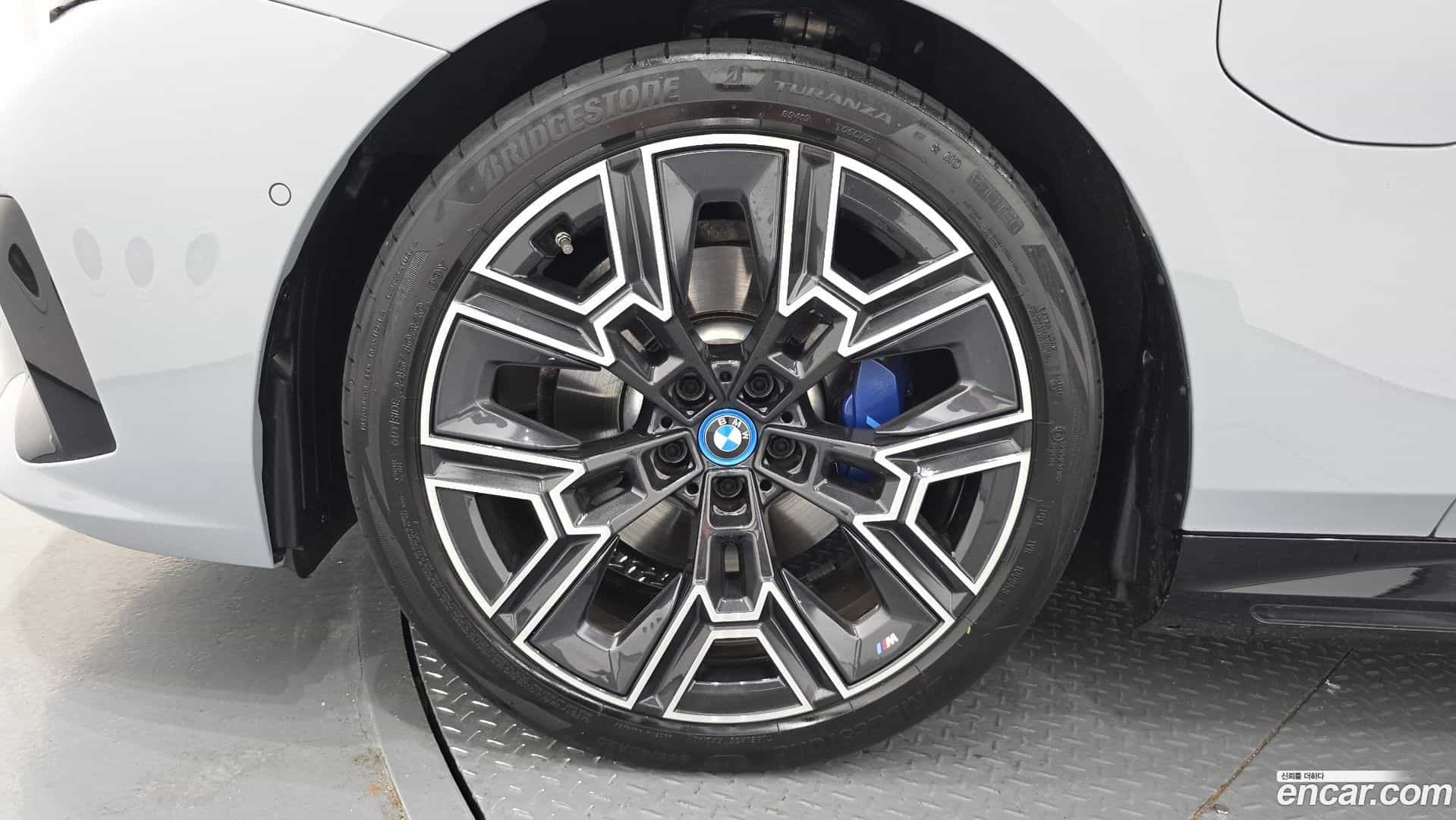 5-Series BMW 2025.2-OUTER-005