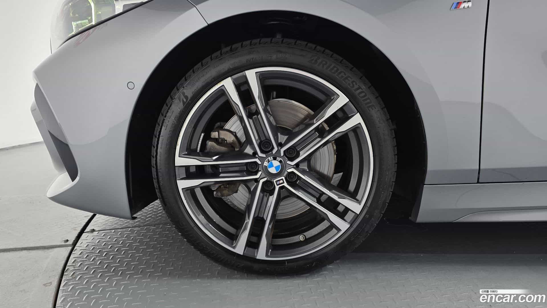 1-Series BMW 2022.7-OUTER-005
