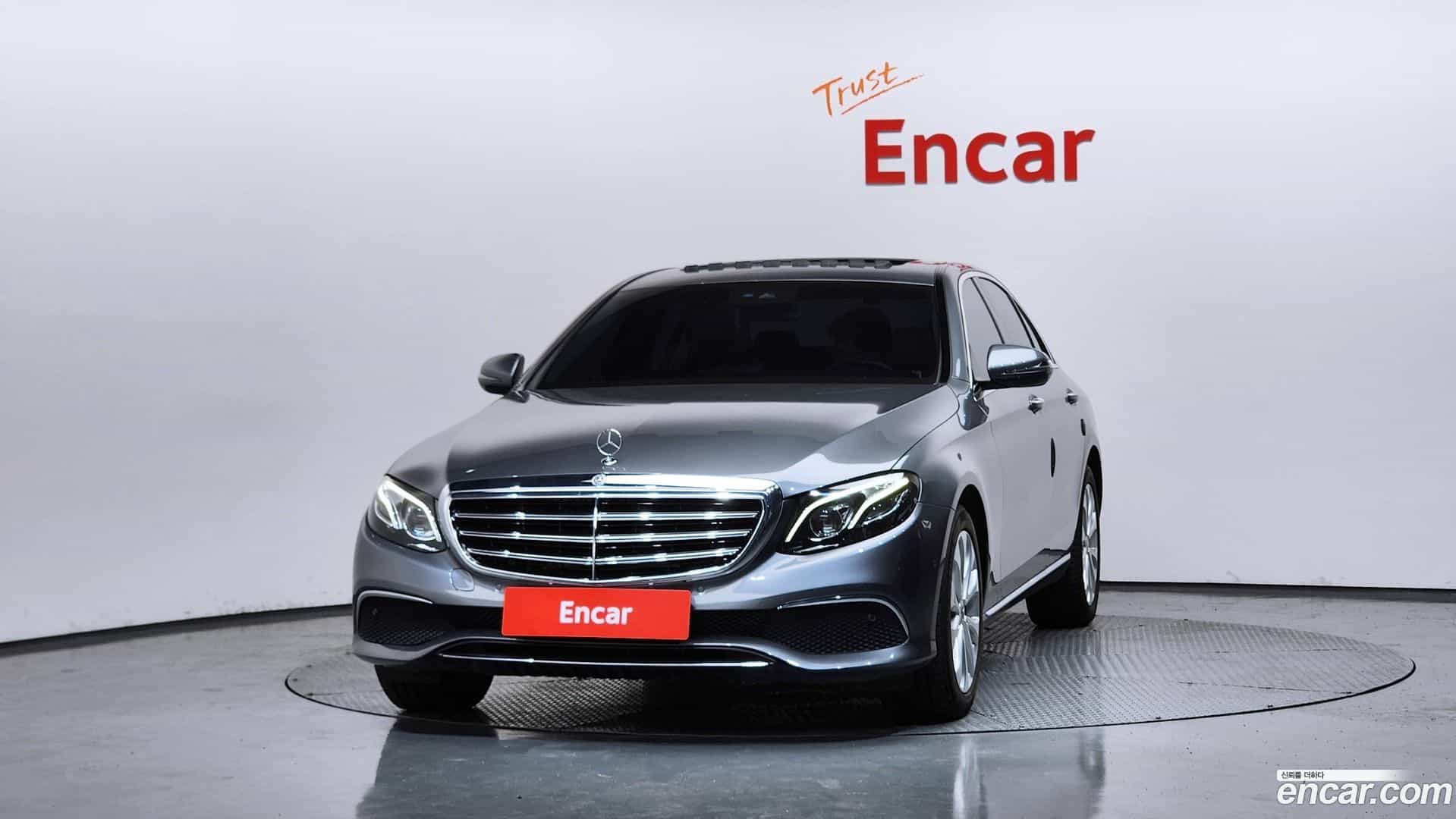 E-Class Mercedes-Benz 2019.8-OUTER-003