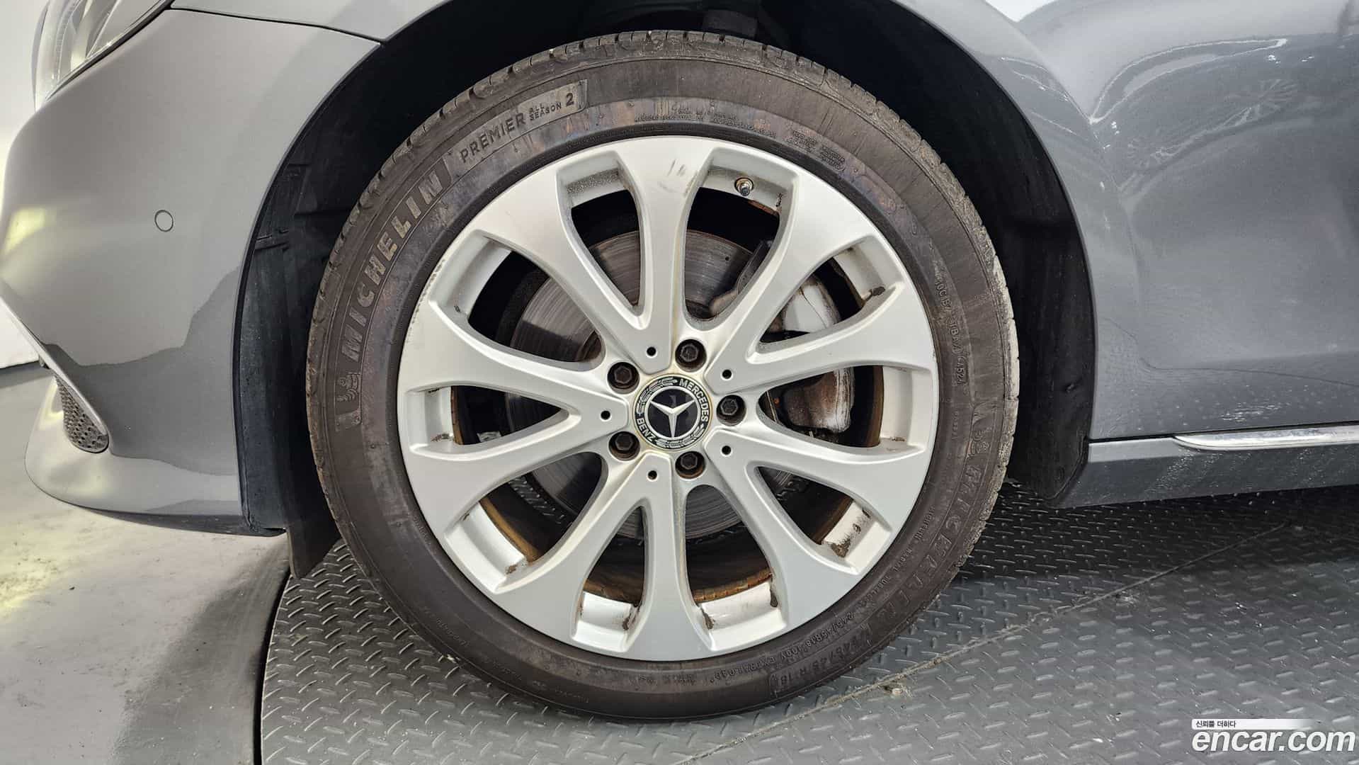 E-Class Mercedes-Benz 2019.8-OUTER-005