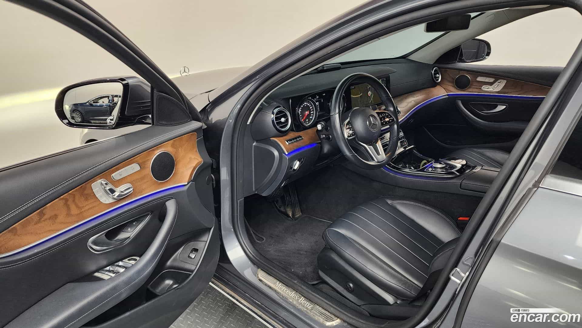 E-Class Mercedes-Benz 2019.8-INNER-010