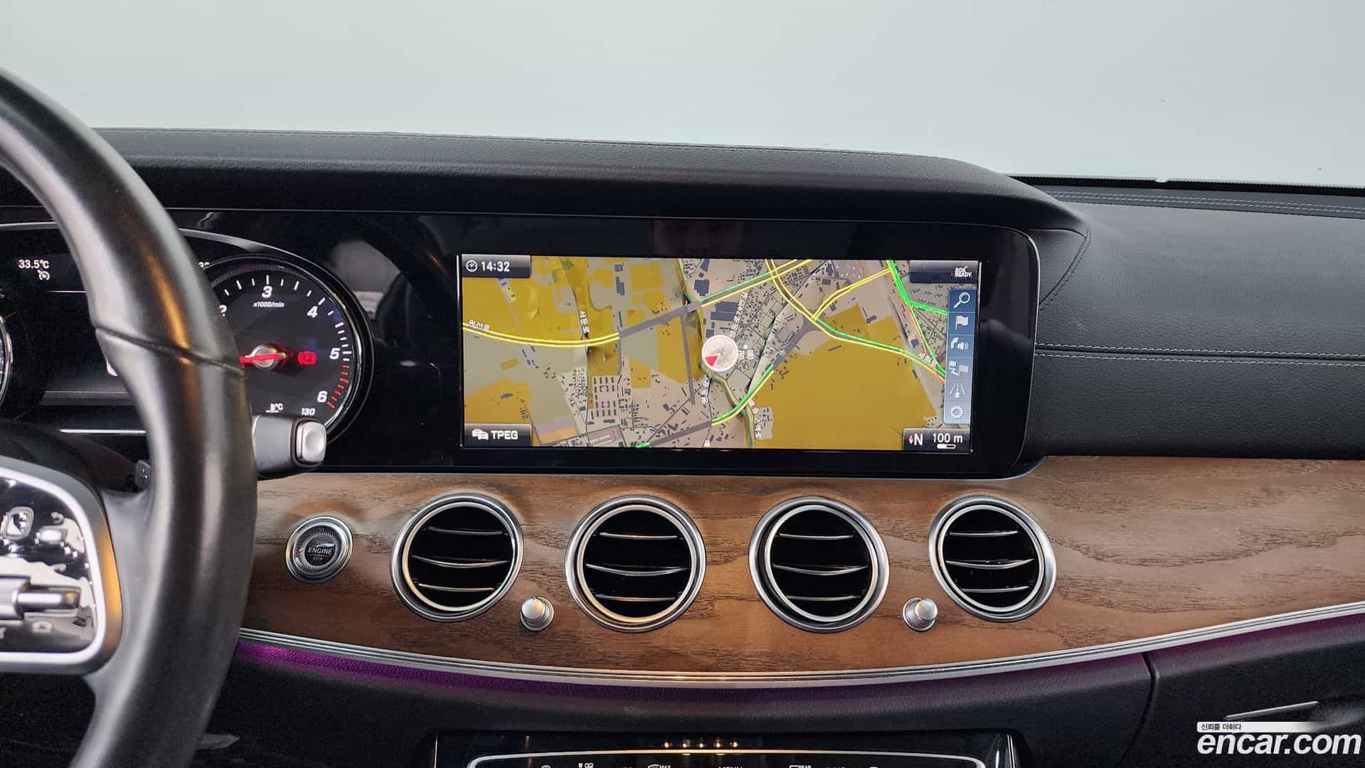 E-Class Mercedes-Benz 2019.8-OPTION-016