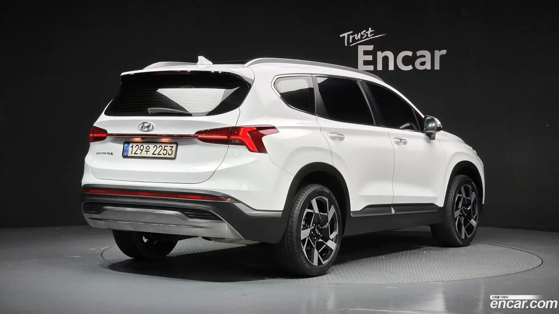 Santafe Hyundai 2022.11-OUTER-002